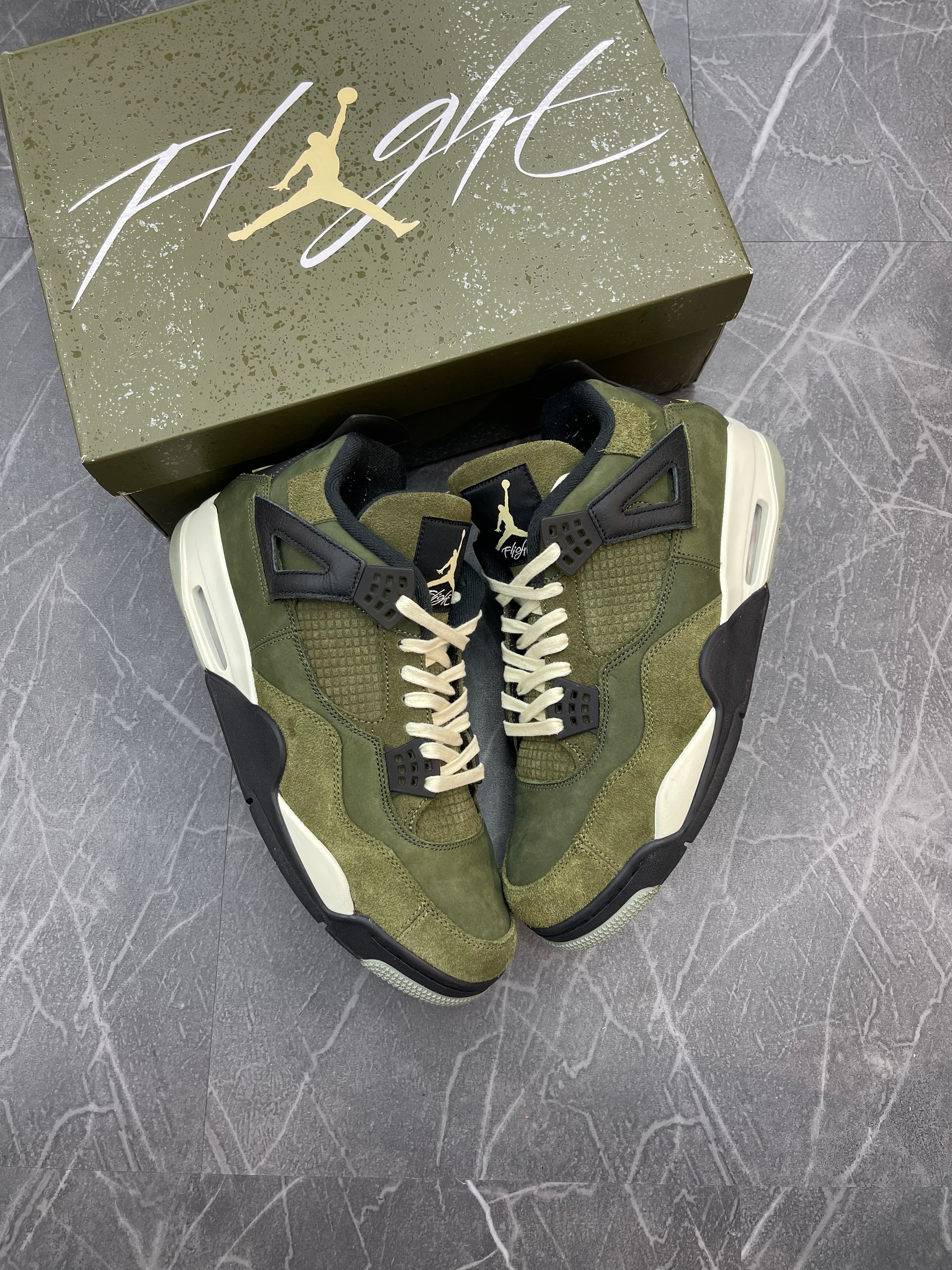 Jordan 4 “Craft Medium Olive”
