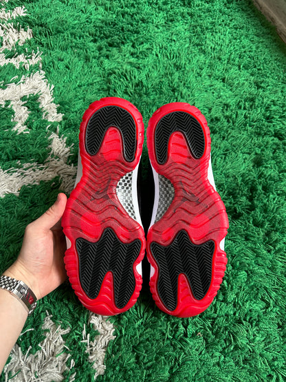 Jordan 11 “Bred Velvet”