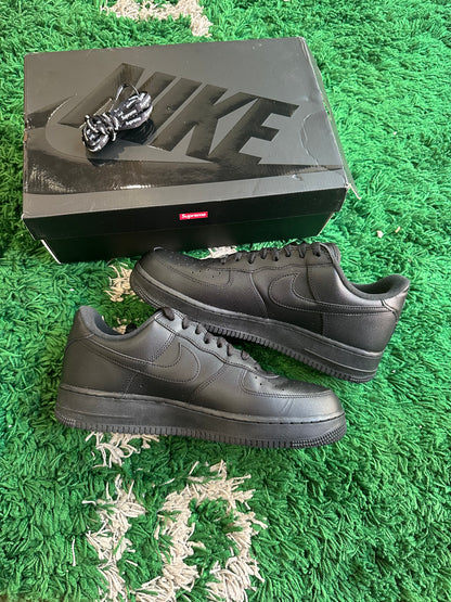 Nike Air Force 1 Low Supreme “Black”