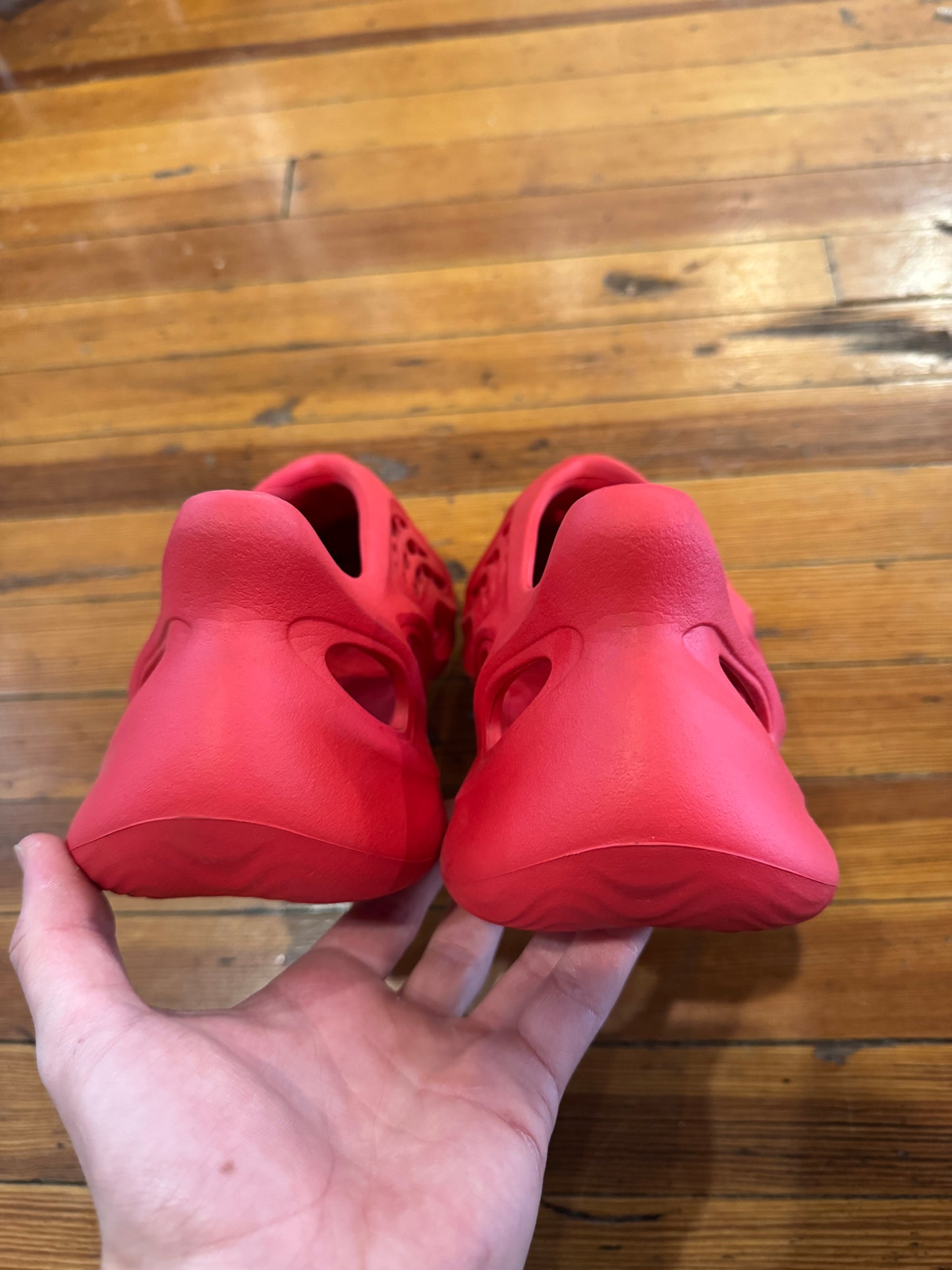 Yeezy Foam Runner “Vermillion”