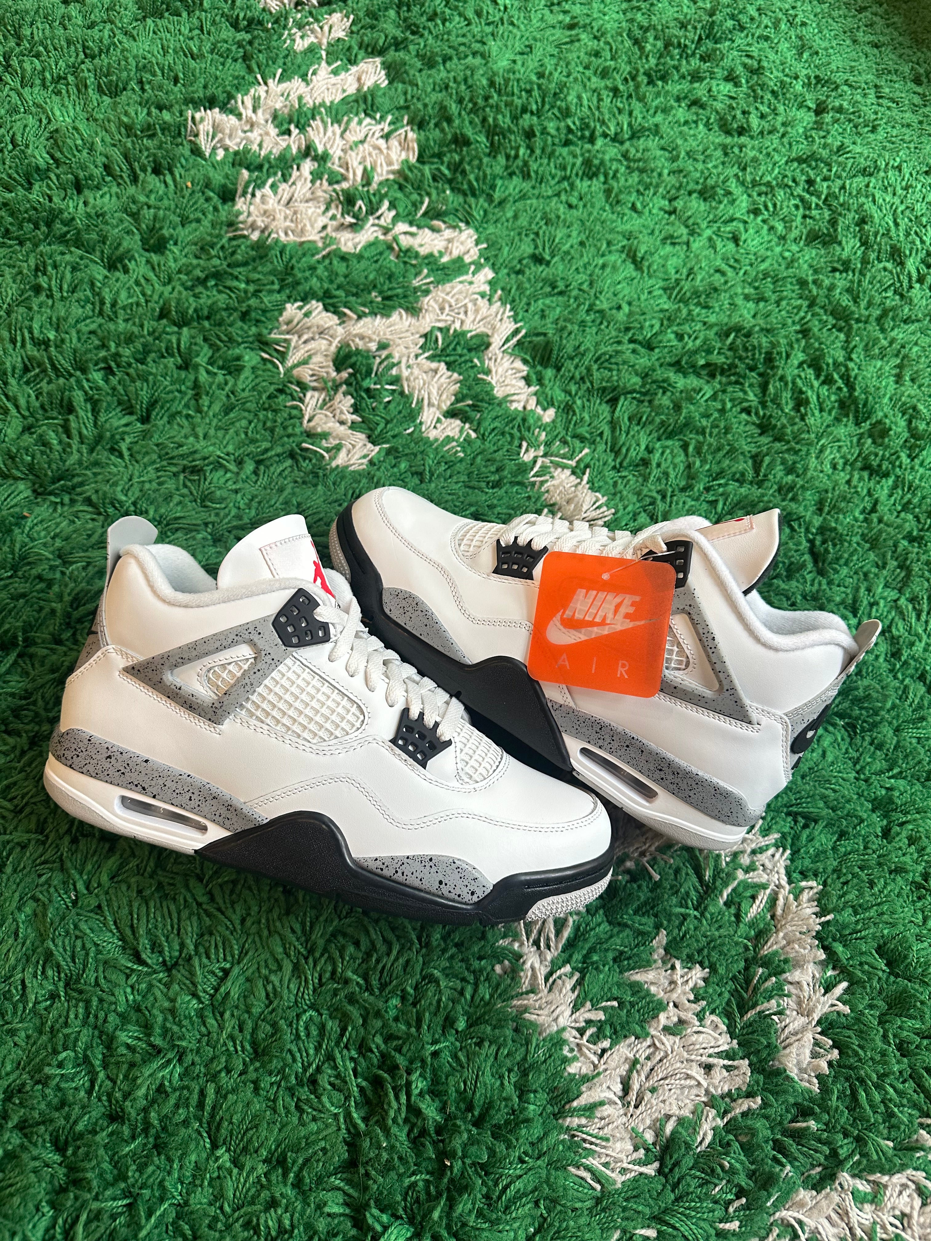 Jordan 4 “White Cement” (2025)
