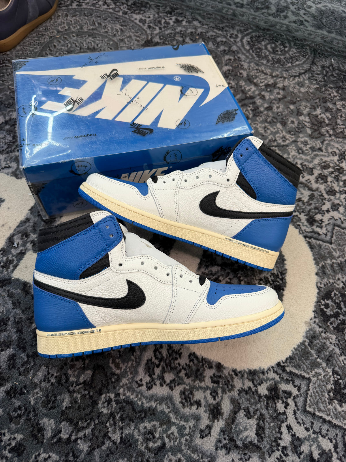 Jordan 1 High x Travis Scott “Fragment”