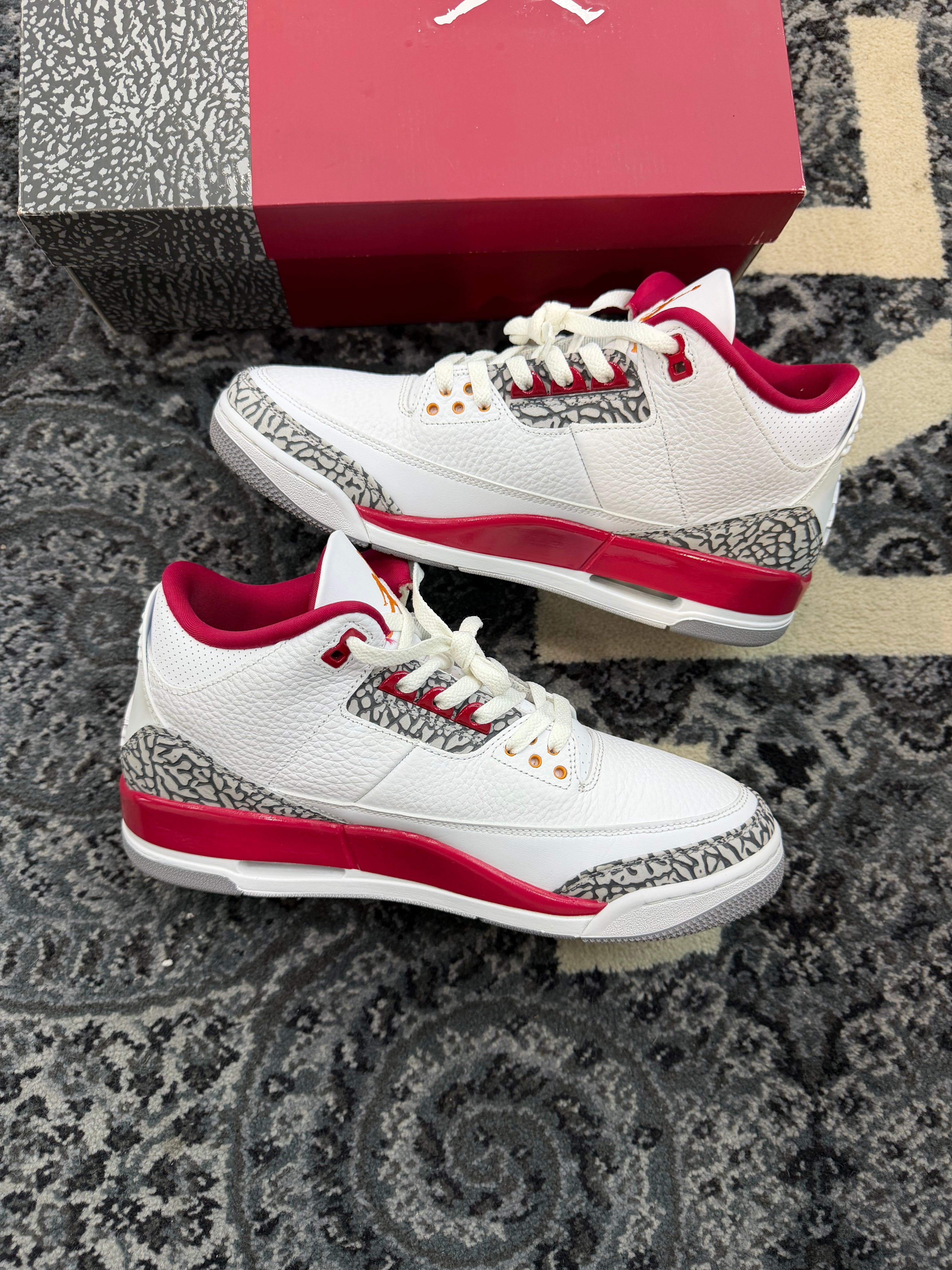 Jordan 3 “Cardinal”