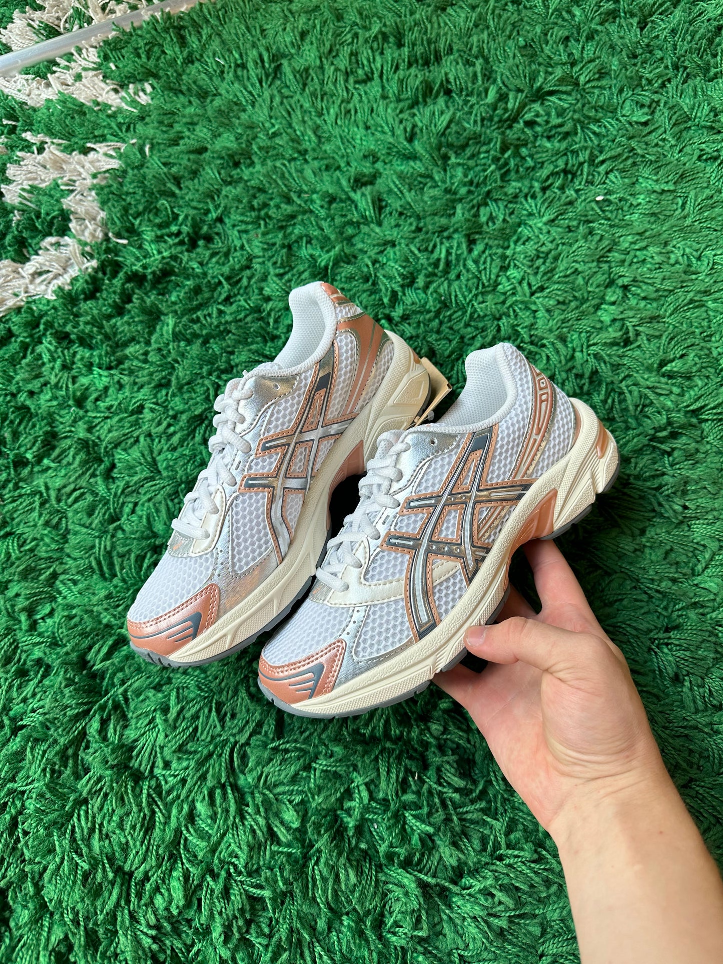 ASICS Gel-1130 “White Pure Silver Bronze”