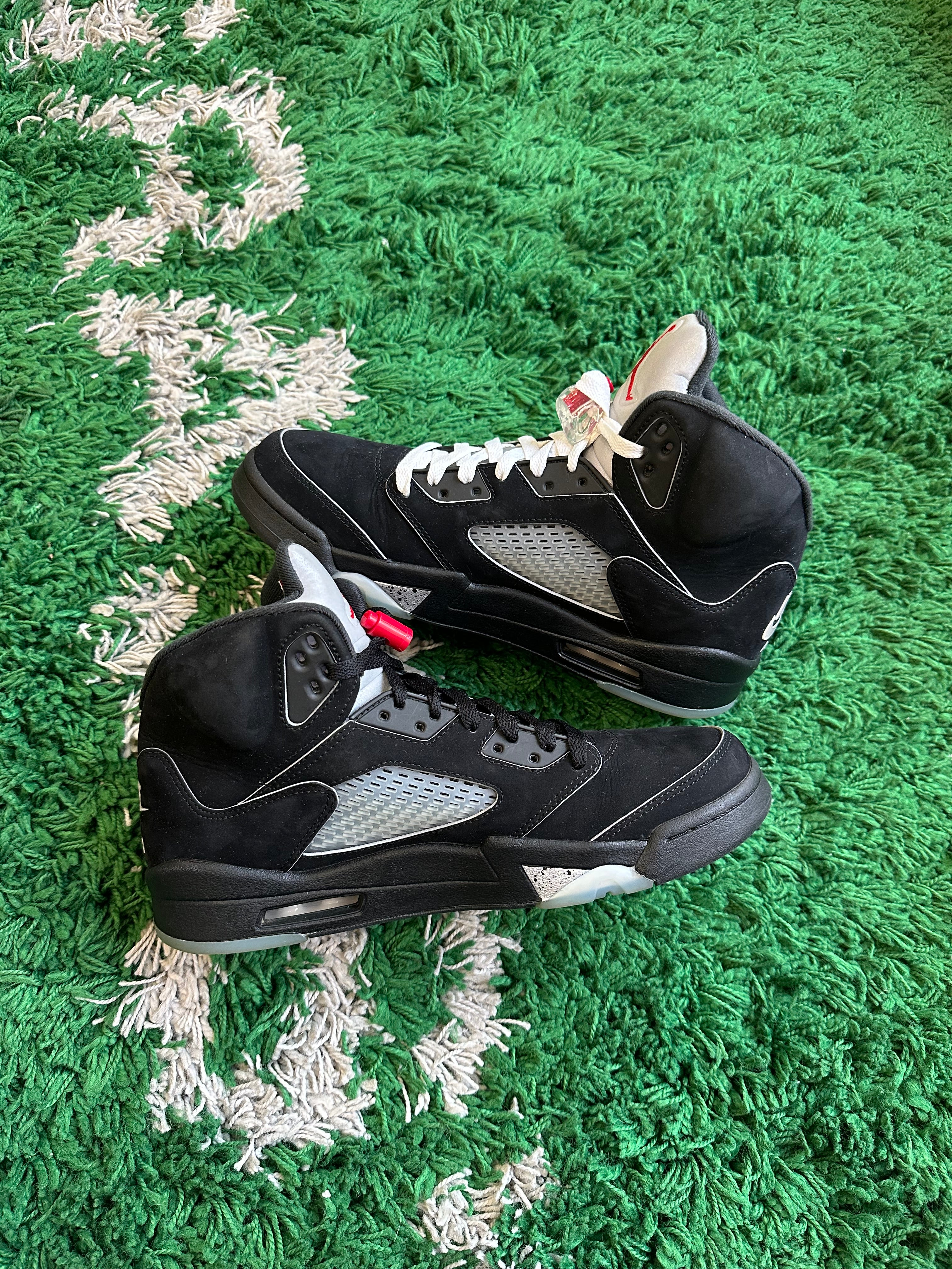 Jordan 5 “Black Metallic Reimagined”