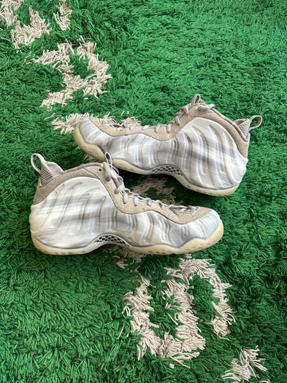 Nike Air Foamposite “One Dream A World Grey”