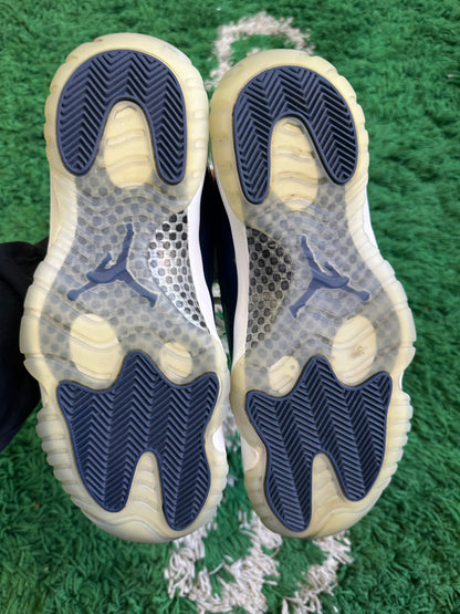 Jordan 11 Low “Georgetown”