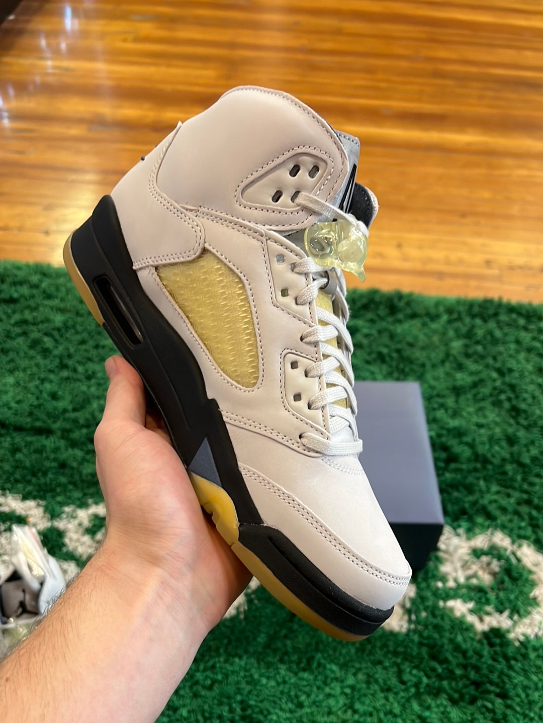 Jordan 5 x A Ma Maniere “Dawn”