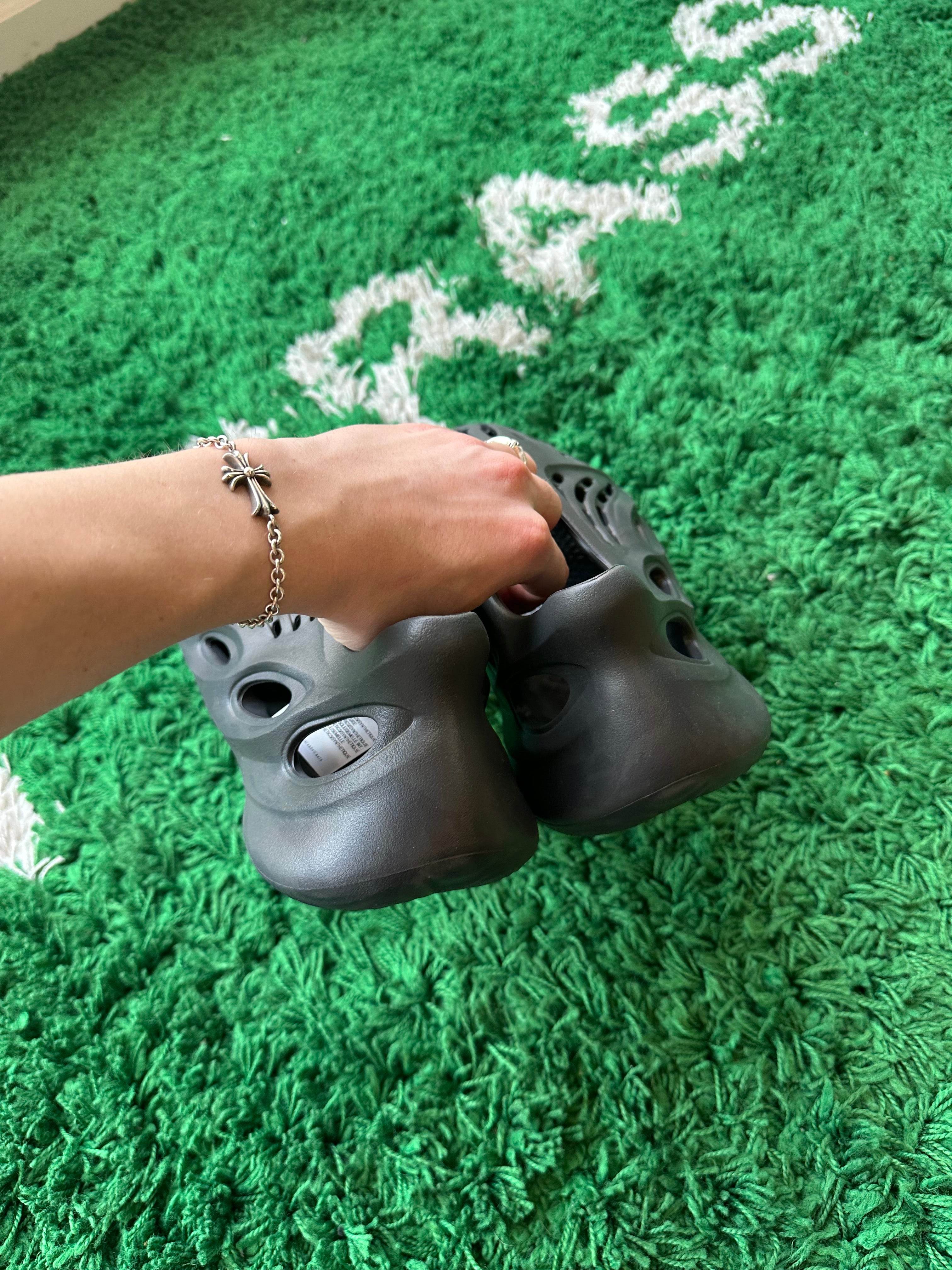 Yeezy Foam Runner “Onyx”