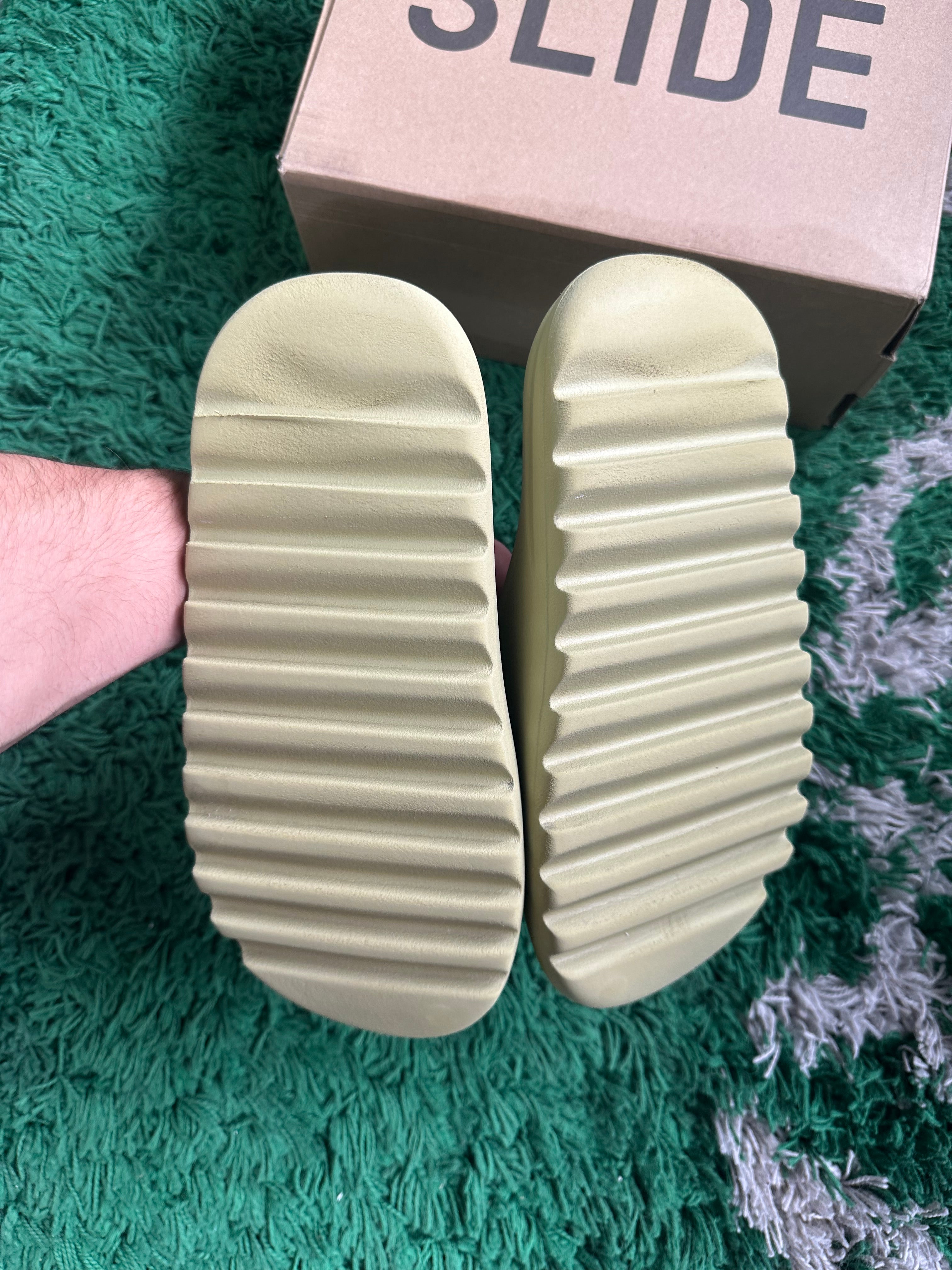 Yeezy Slide “Resin”