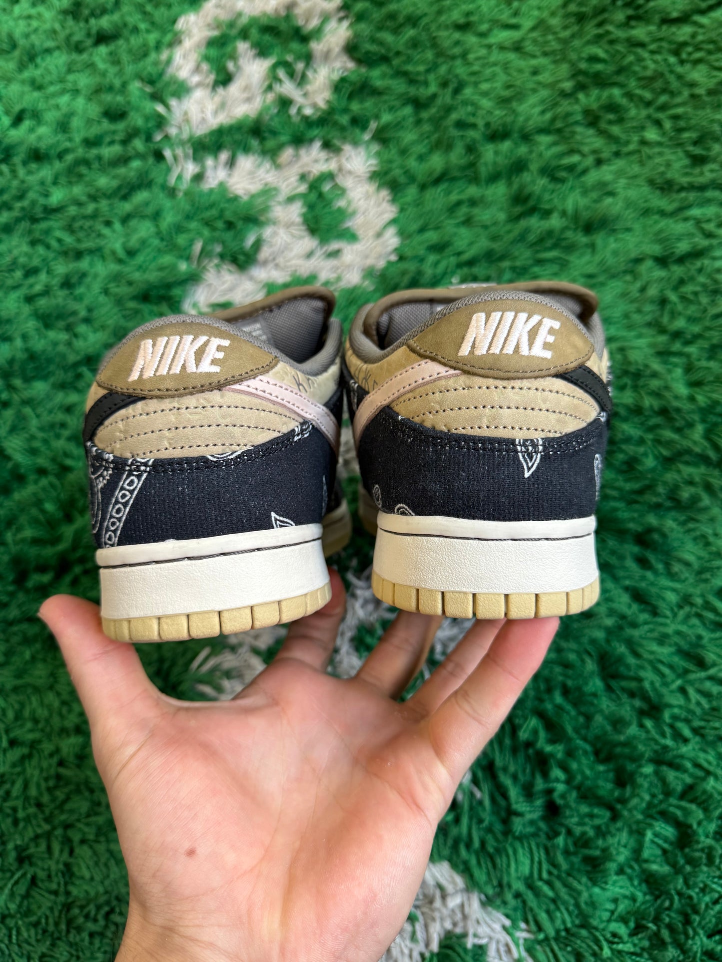 Nike Dunk Low SB “Travis Scott”
