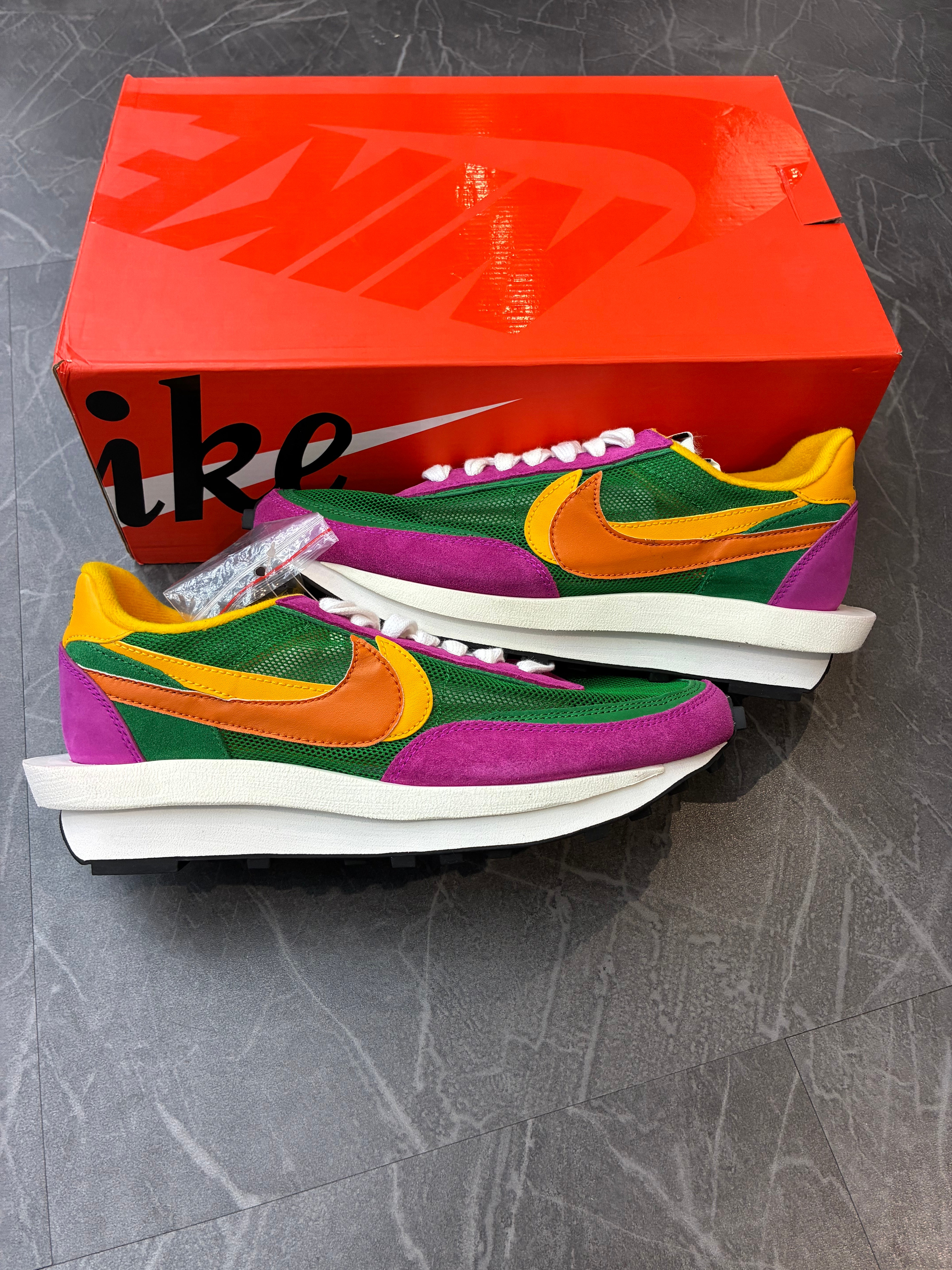 Nike LD Waffle Sacai “Pine Green”