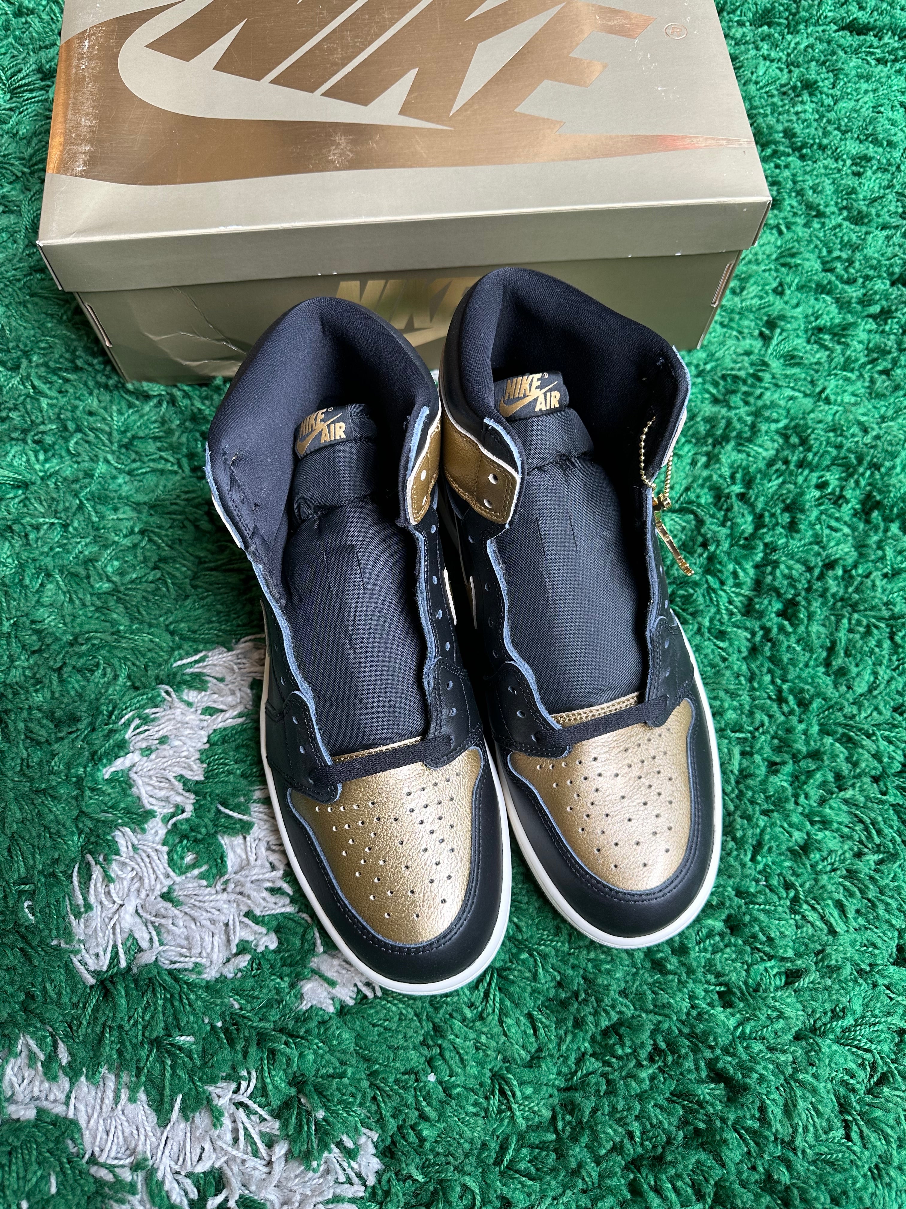 Jordan 1 High “Metallic Gold”