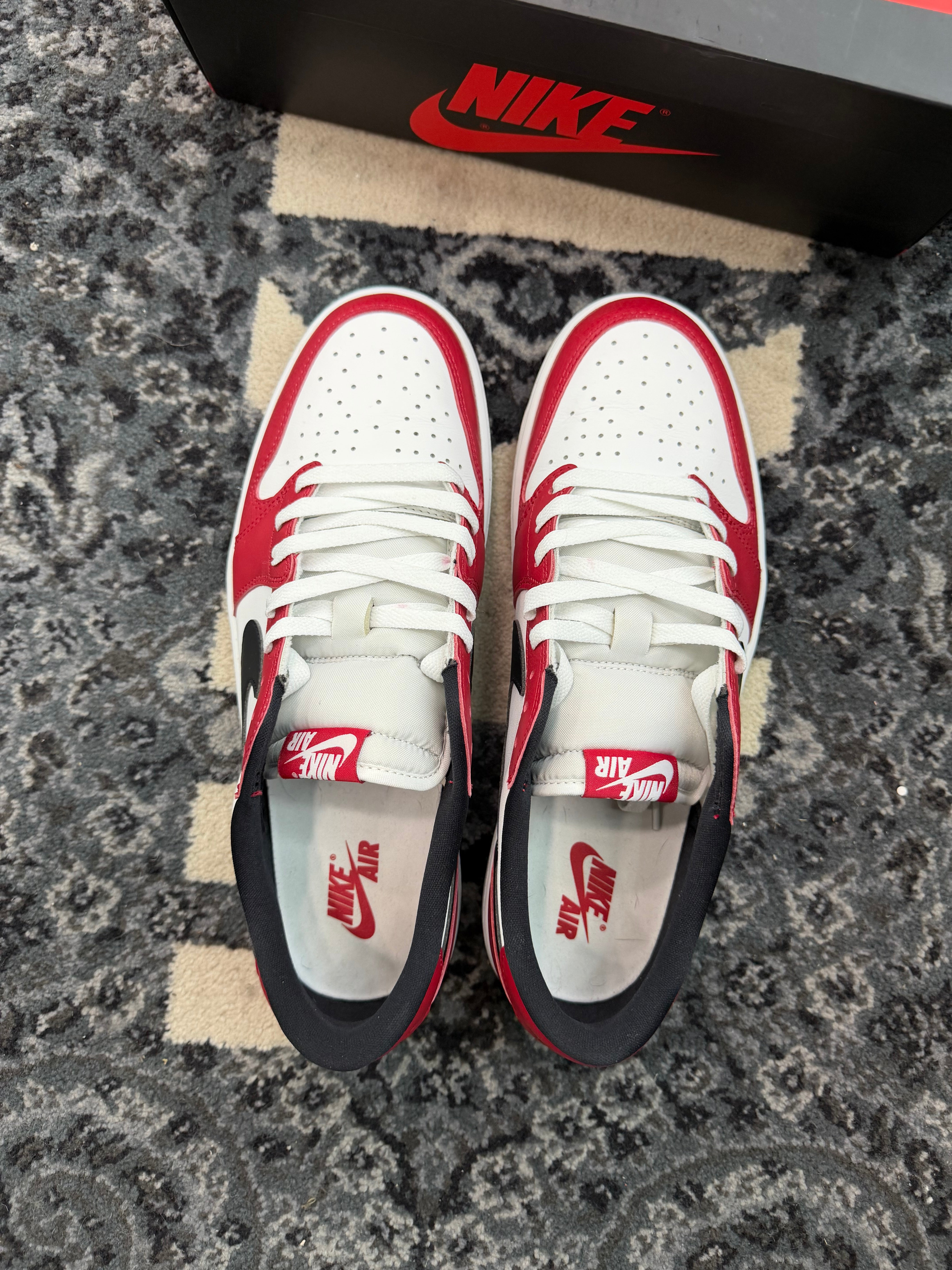 Jordan 1 Low “Chicago”