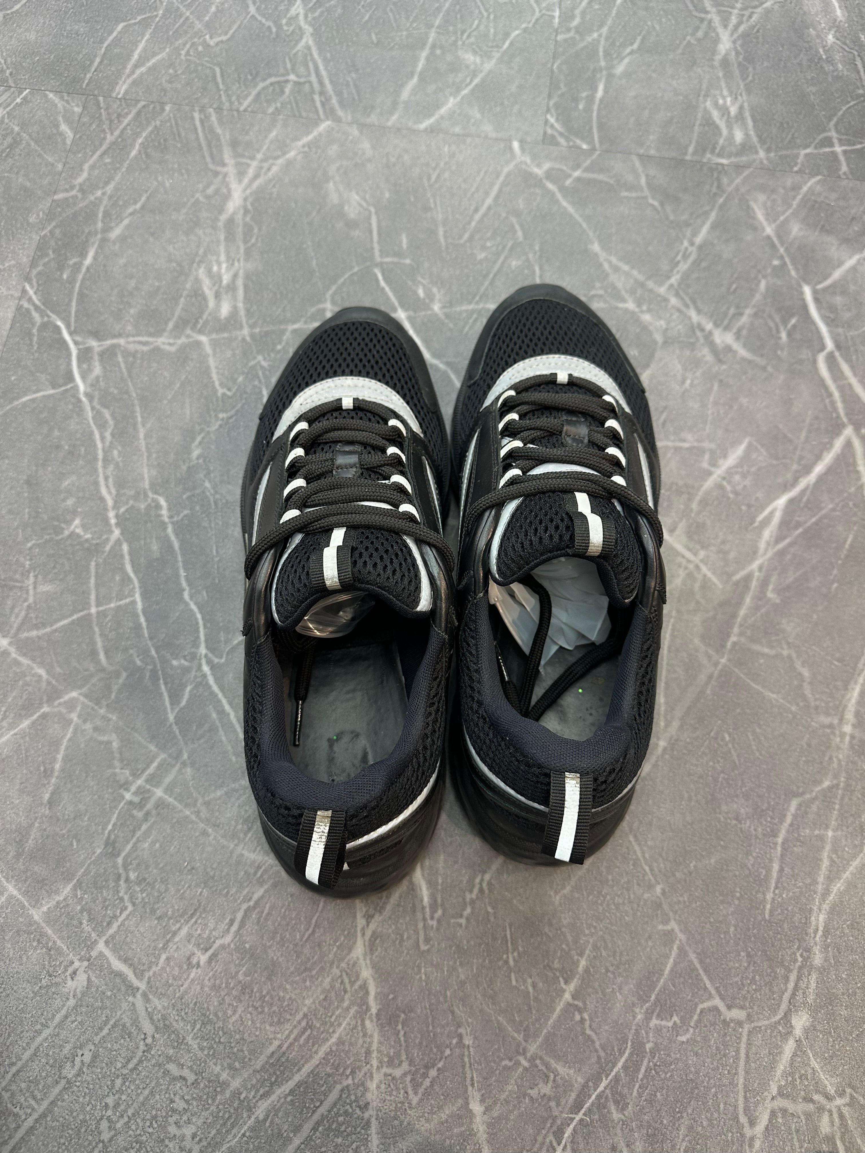 DIOR B30 “Black”