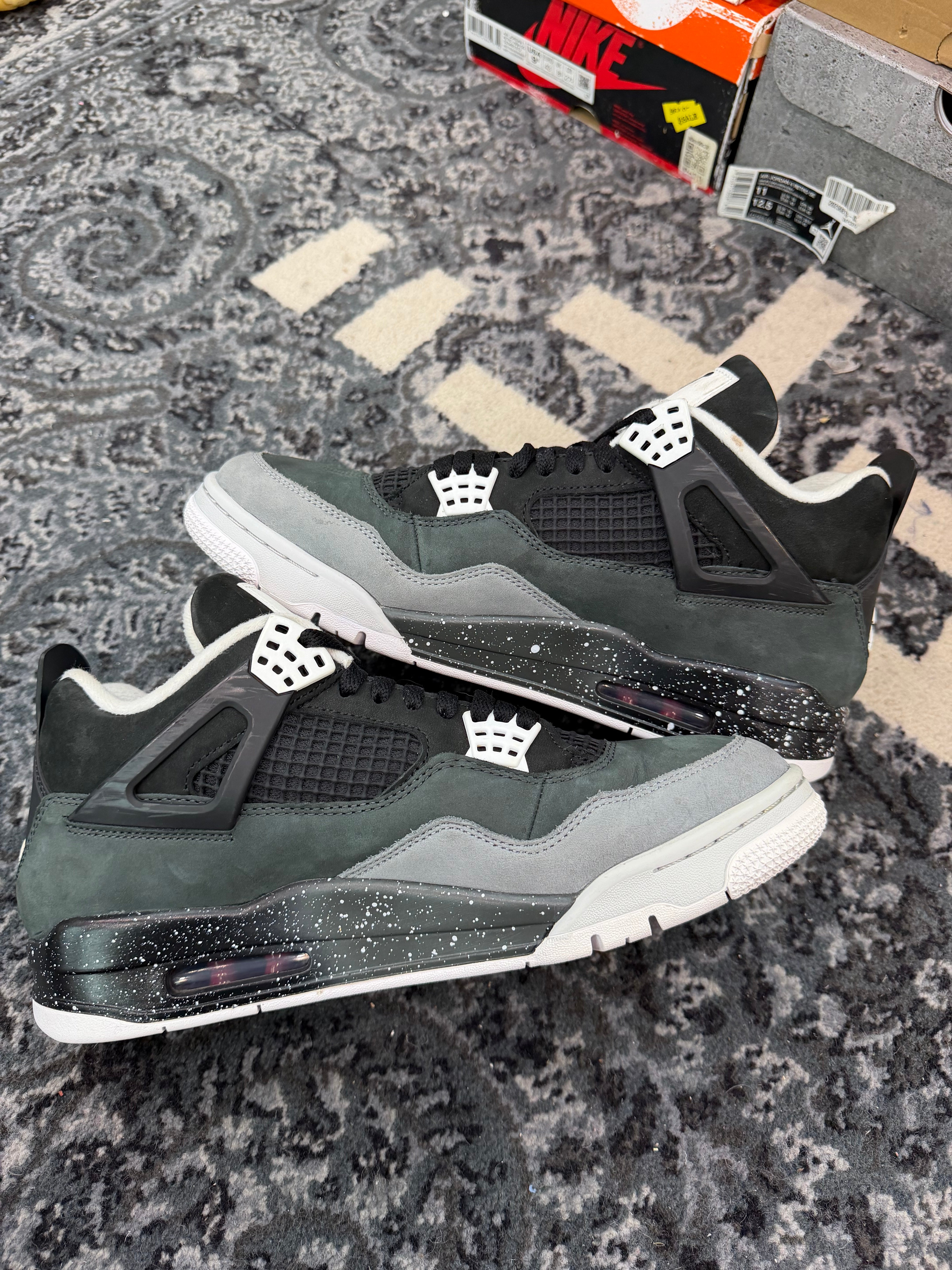 Jordan 4 “Fear” (2024)