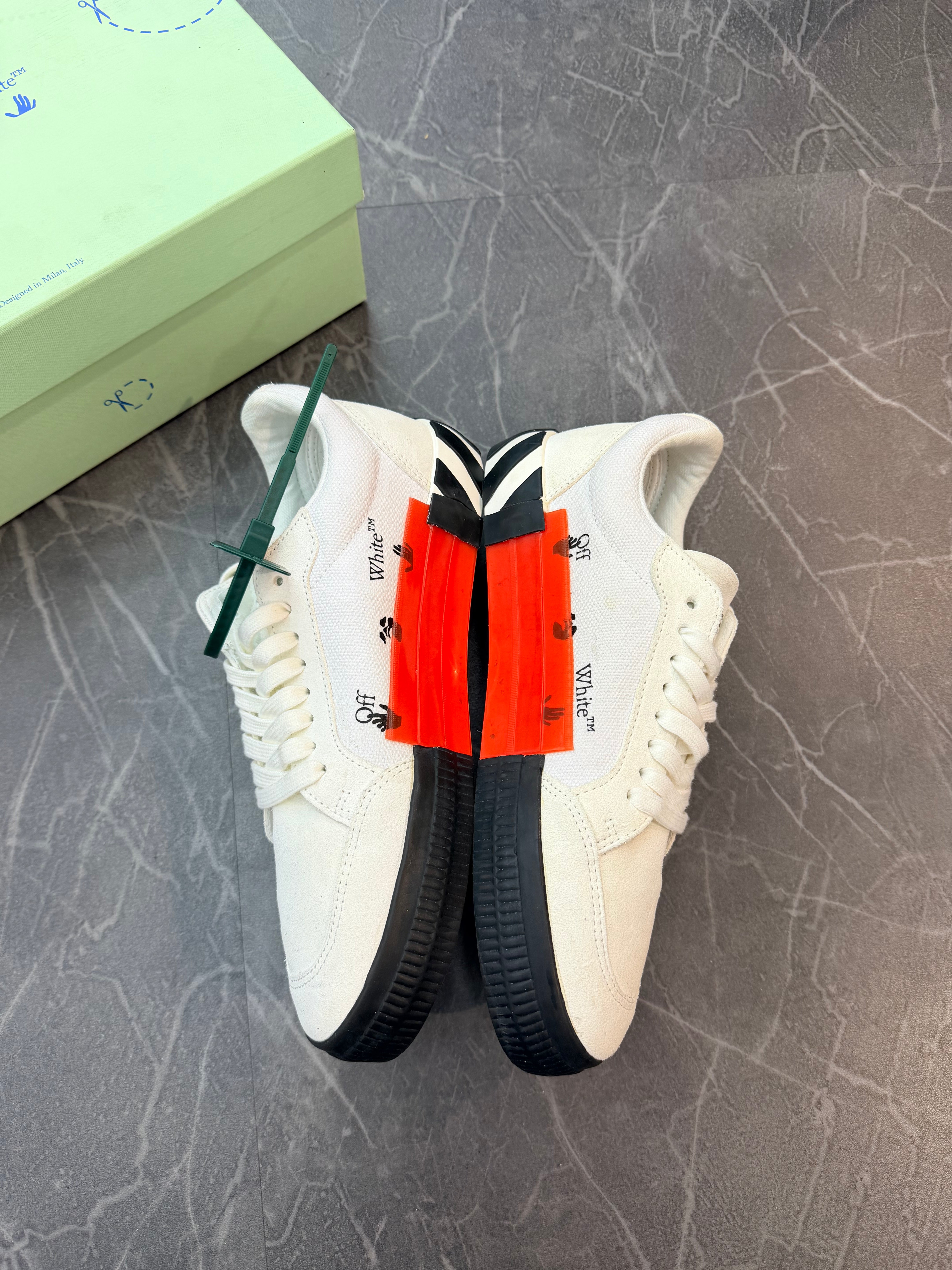 Off-White Vulcanized White