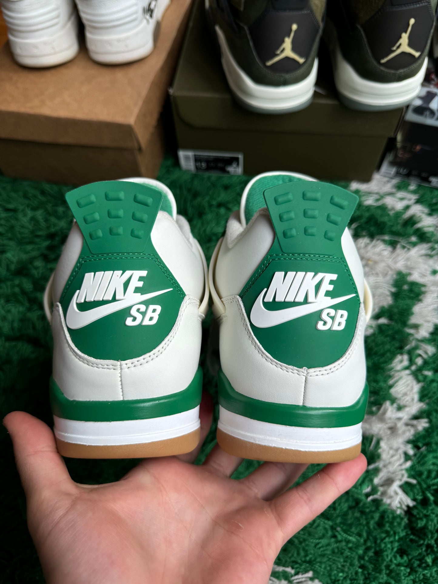 Jordan 4 Sb “Pine Green”