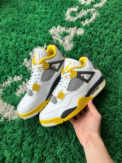 Jordan 4 “Vivid Sulfur”