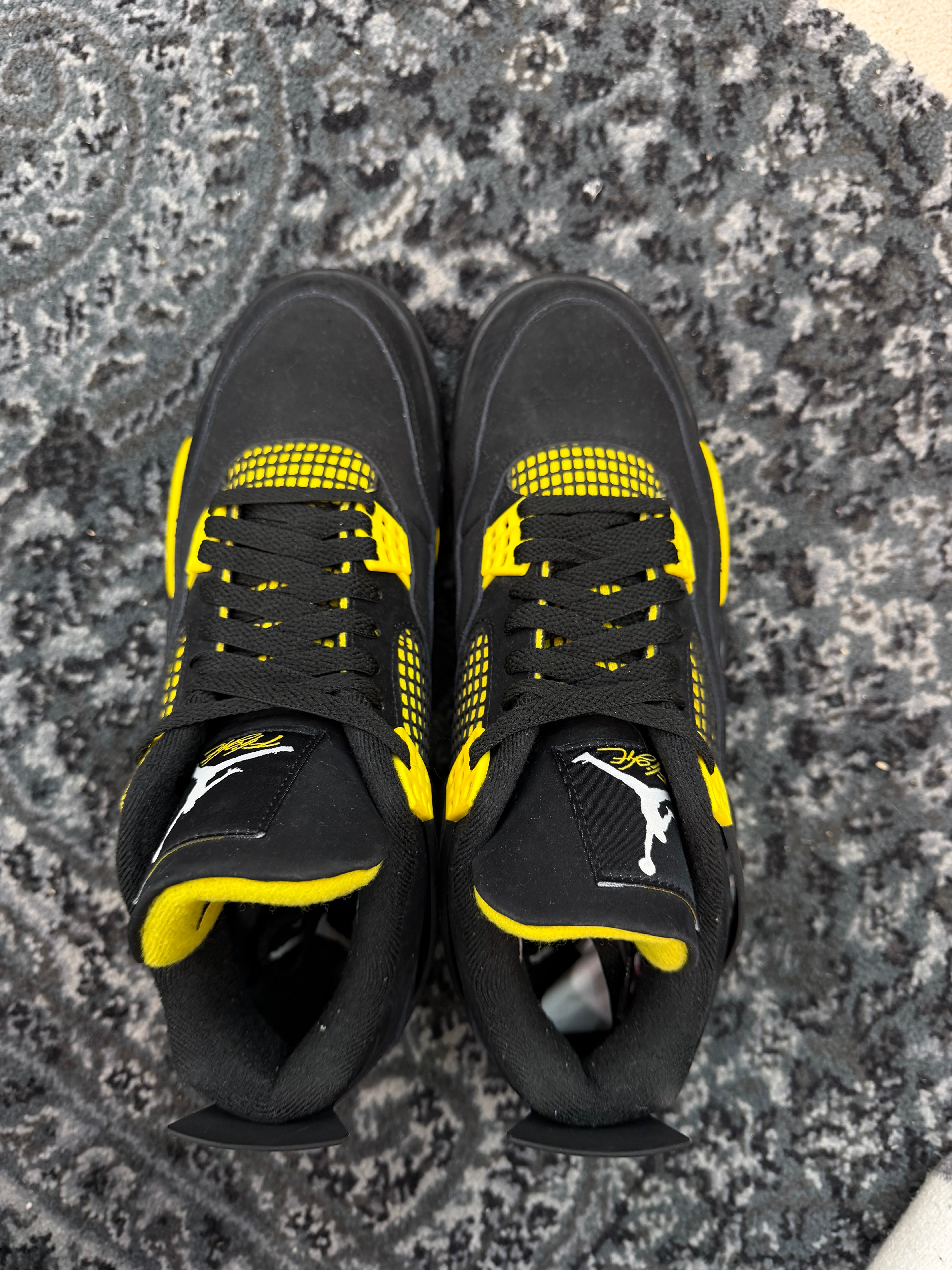 Jordan 4 “Thunder”