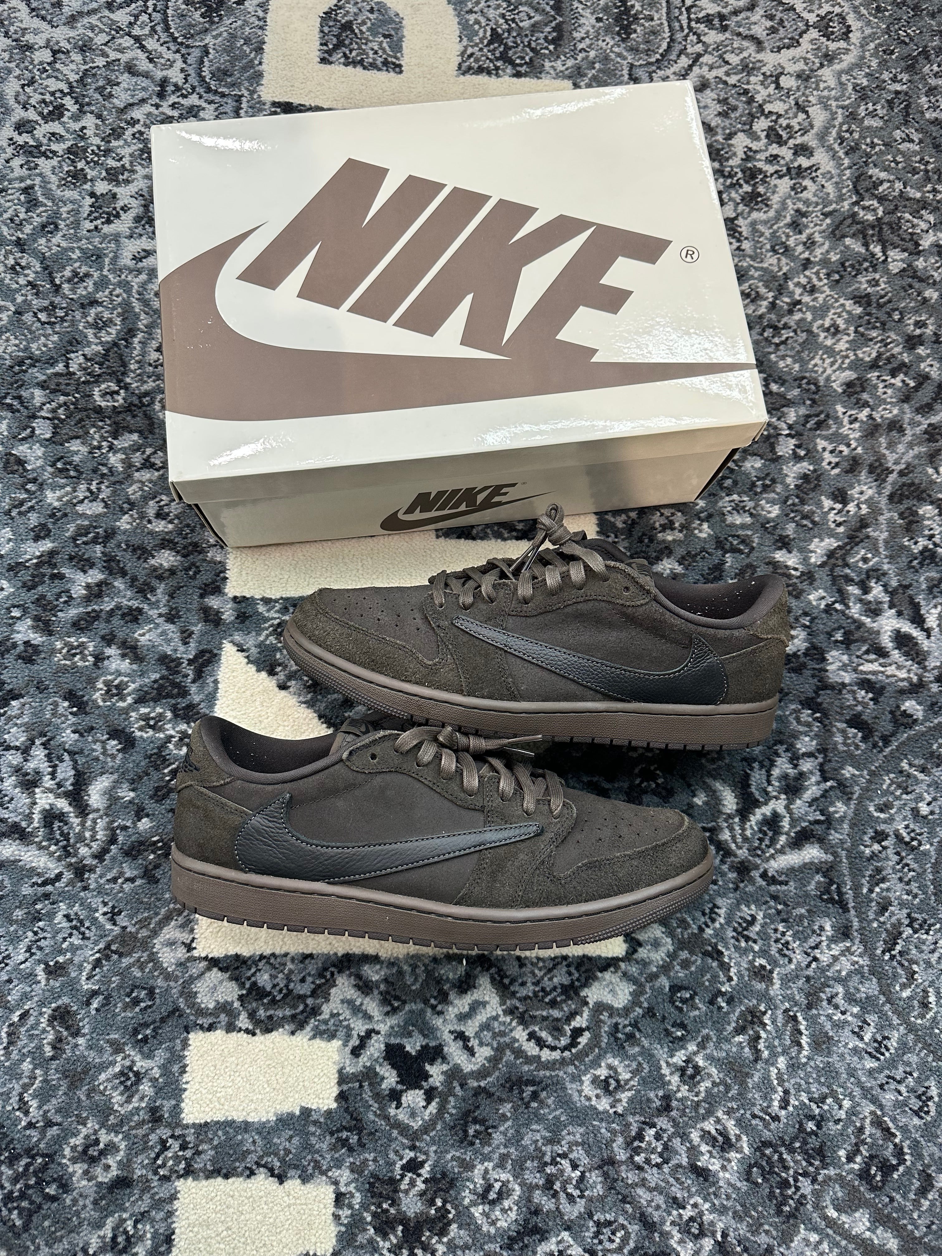 Jordan 1 Low Travis Scott “Velvet Brown”