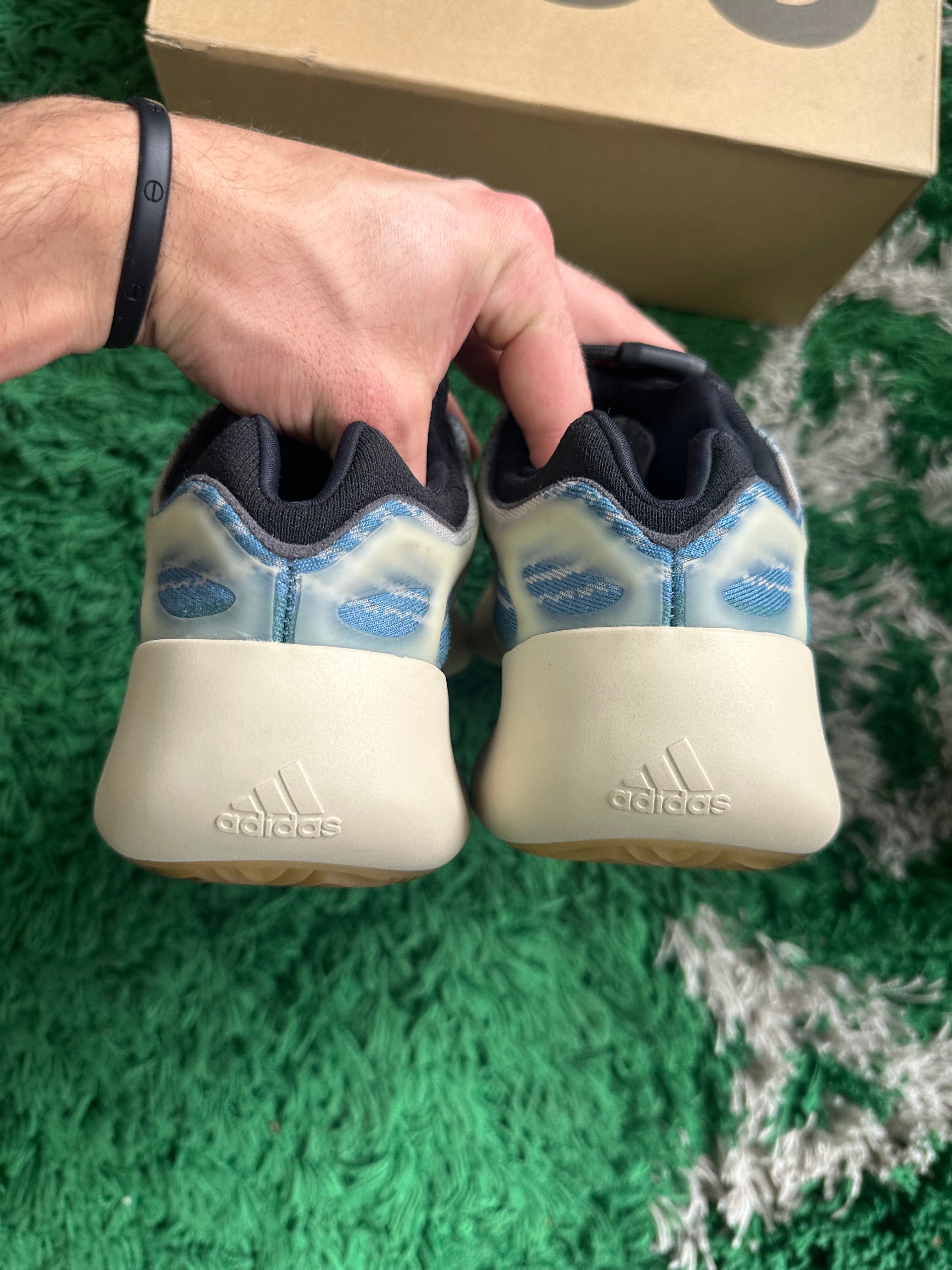 Yeezy 700 “Kyanite”