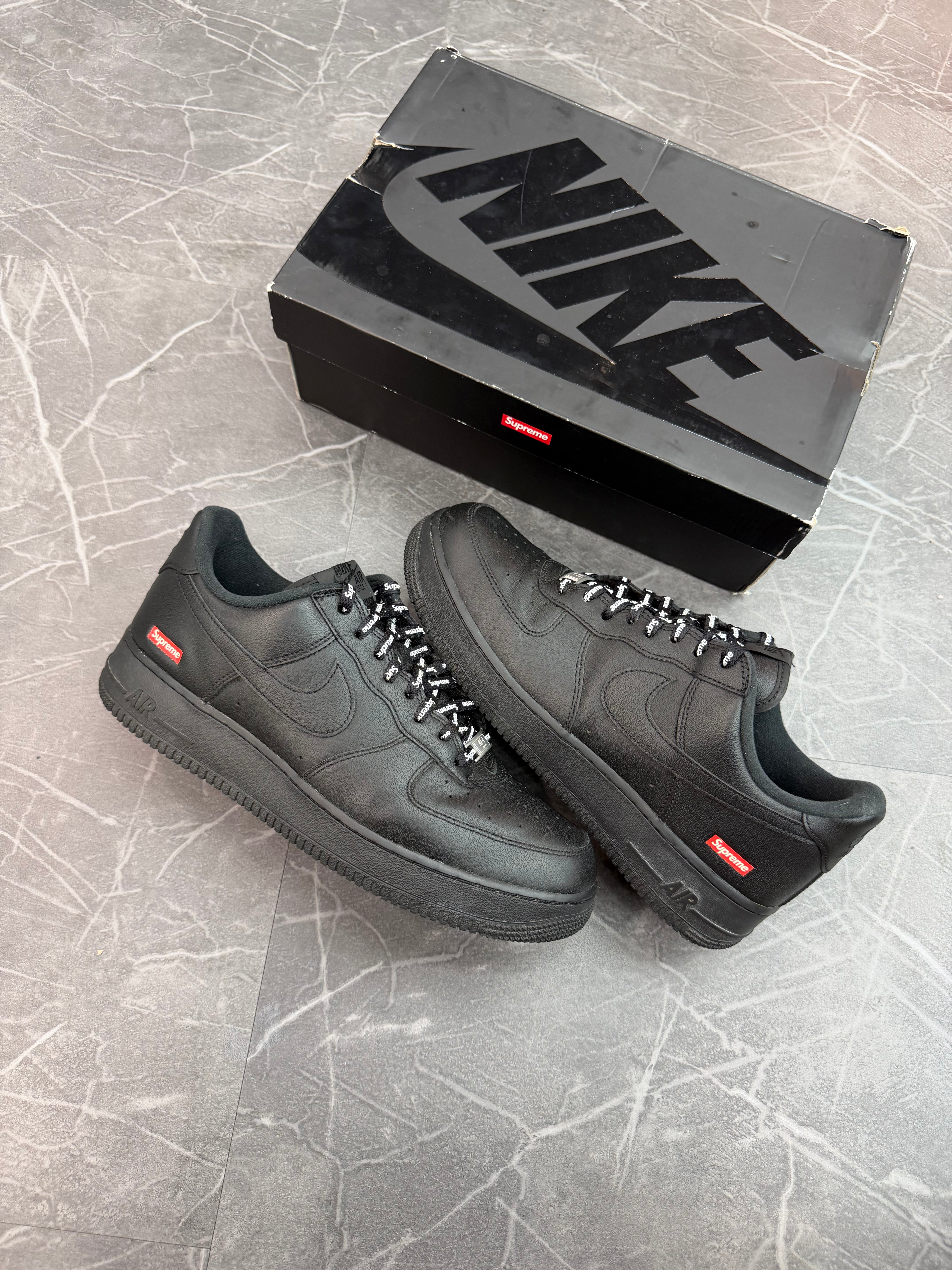 Nike Air Force One x Supreme “Black”