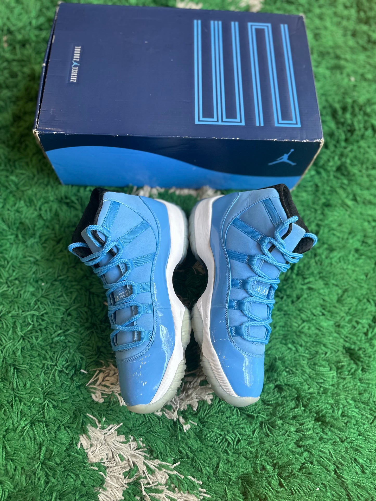 Jordan 11 “Pantone”