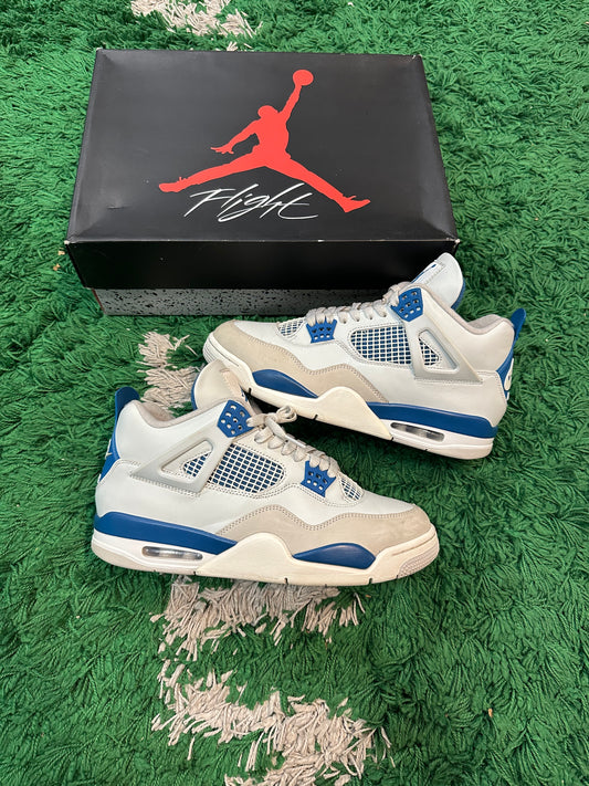 Jordan 4 “Military Blue”