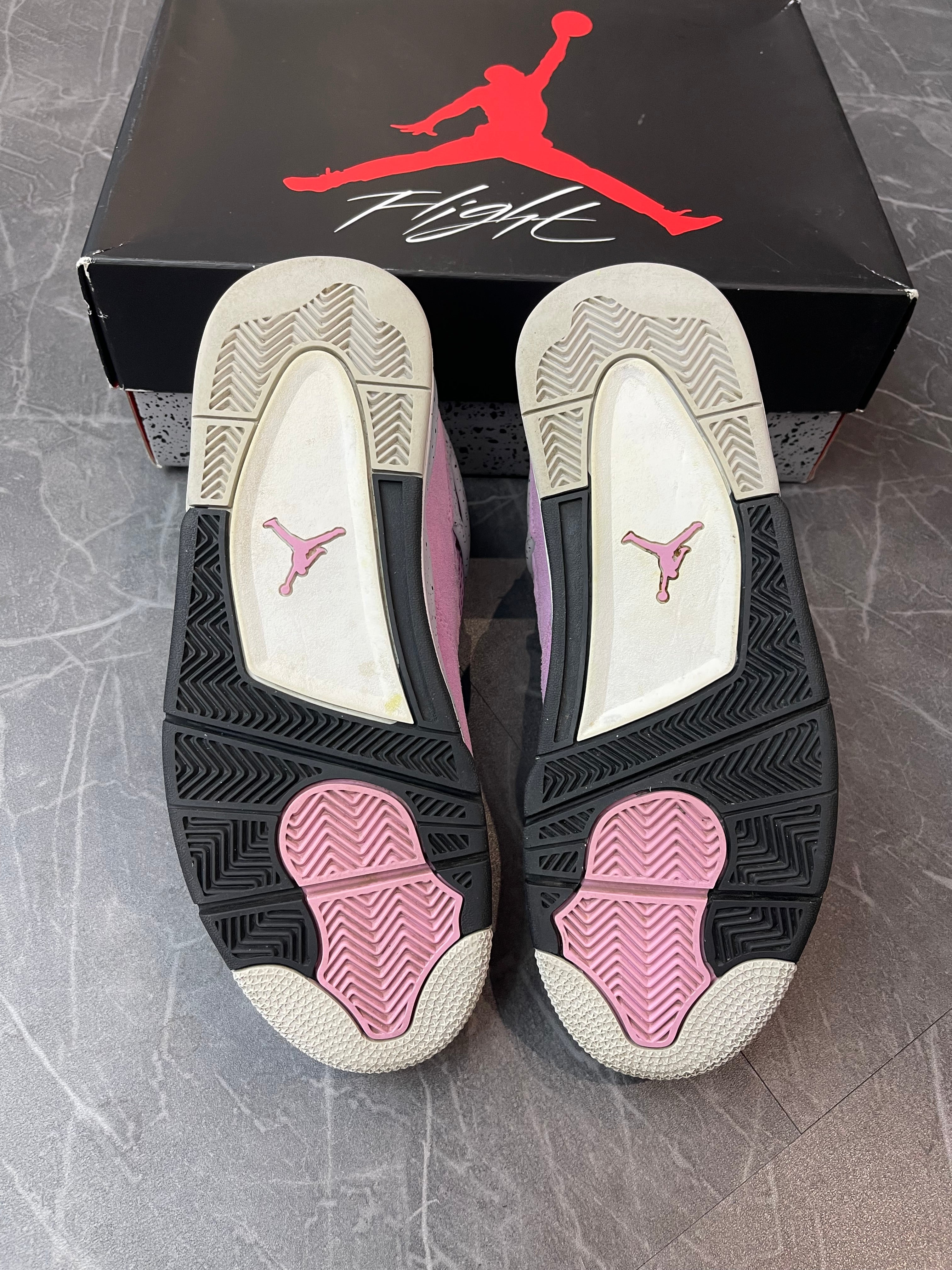 Jordan 4 “Orchid”