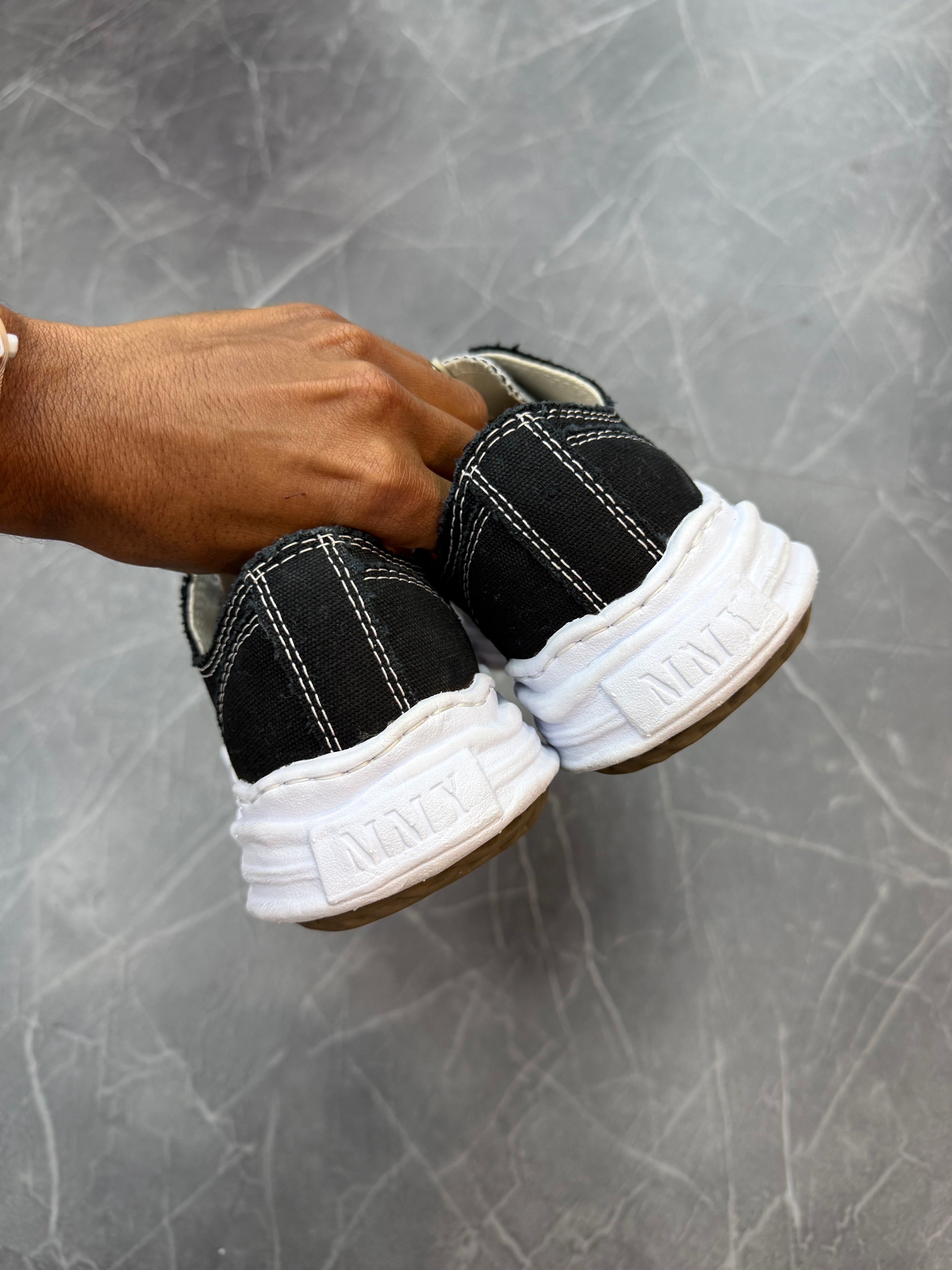 Maison Mihara Hank OG Sole Canvas Low “Black”