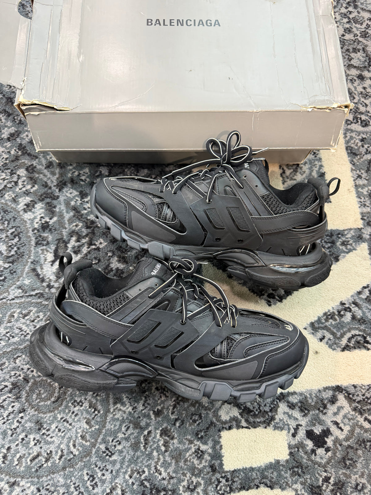 Balenciaga Track “All Black”