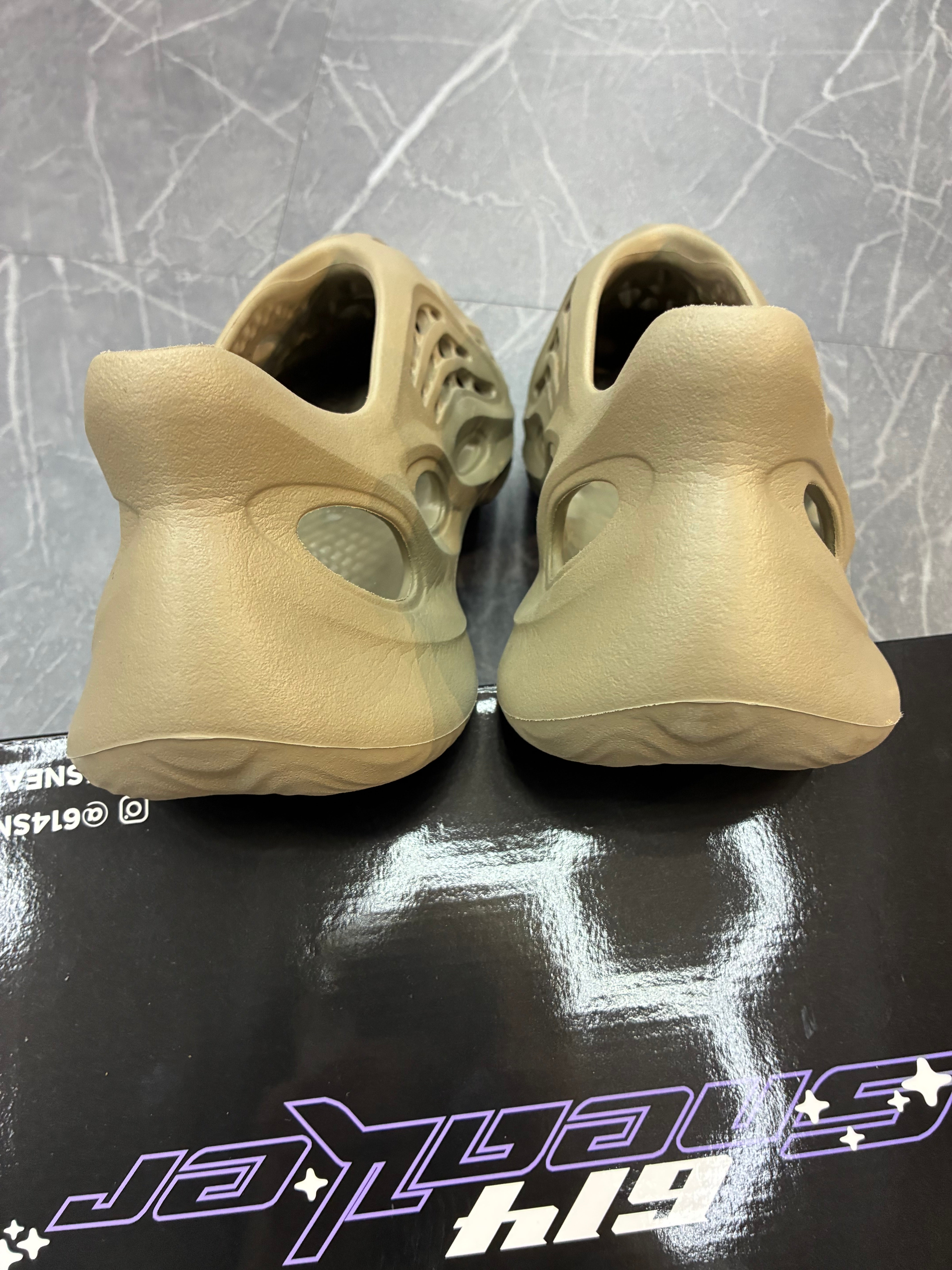 Yeezy Foam RNR “Sand”