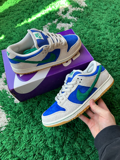 Nike SB Dunk Low “Malachite”