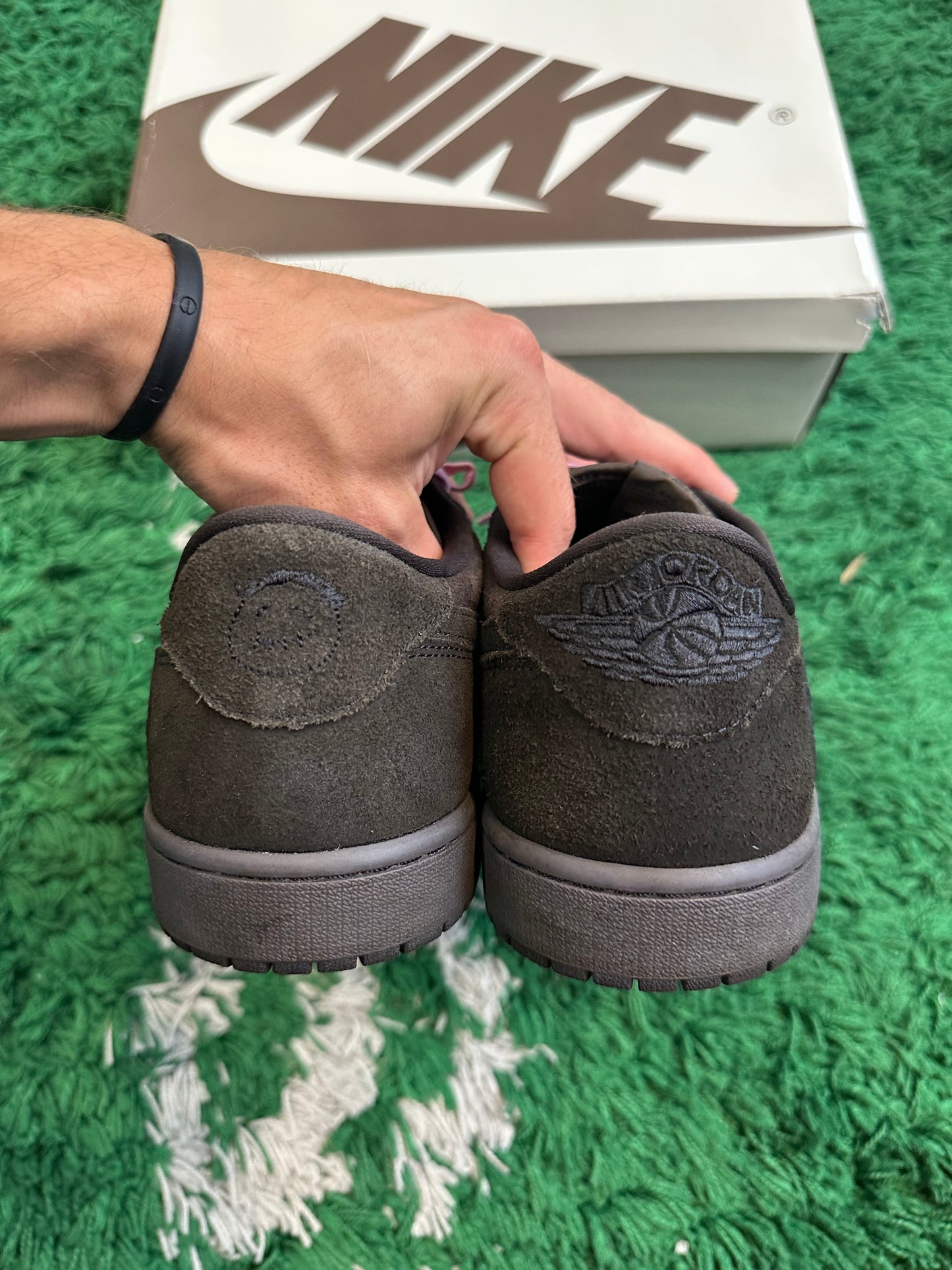 Jordan 1 Low Travis Scott “Velvet Brown”
