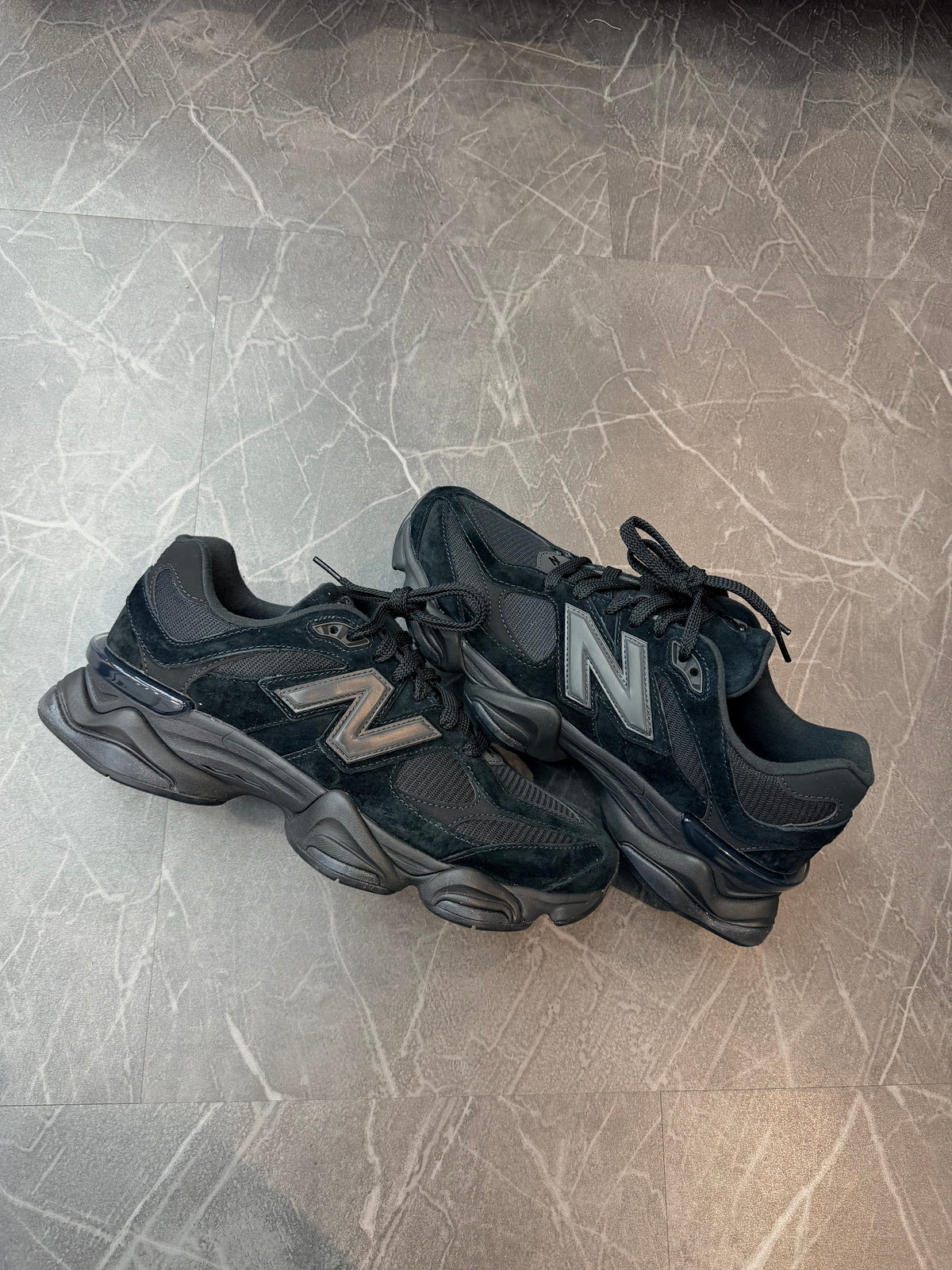 New Balance 9060 Triple Black