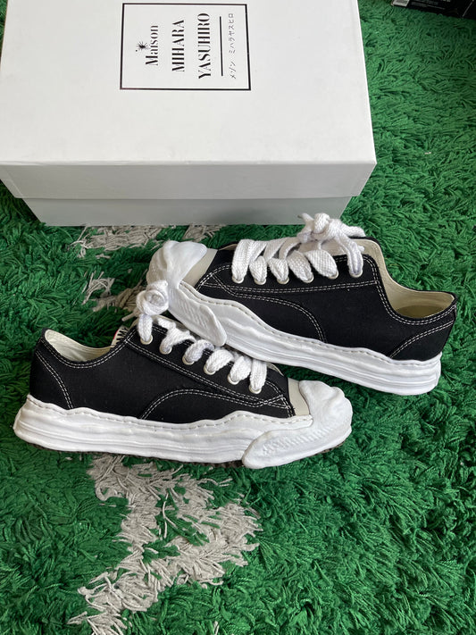 Maison Mihara Yasuhiro “Black”