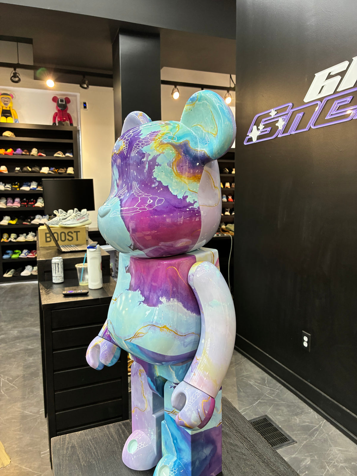 Bearbrick 1000% “Marble Pattern”