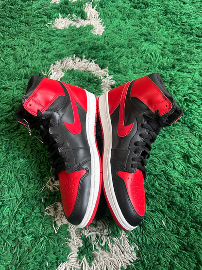 Jordan 1 Bred (2001)