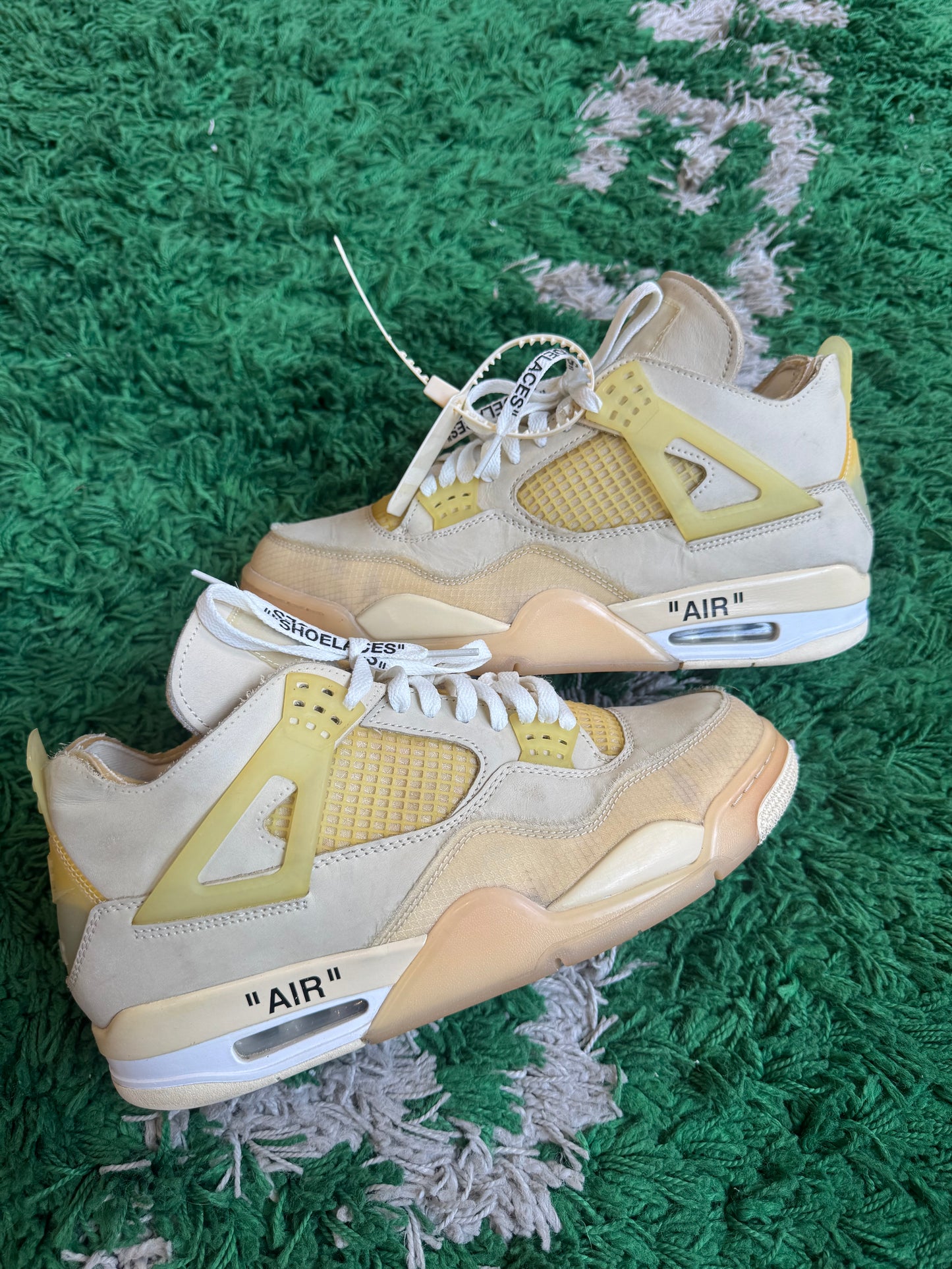 Off-White Jordan 4 “Sail”