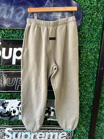 Essentials Beige Teal Set