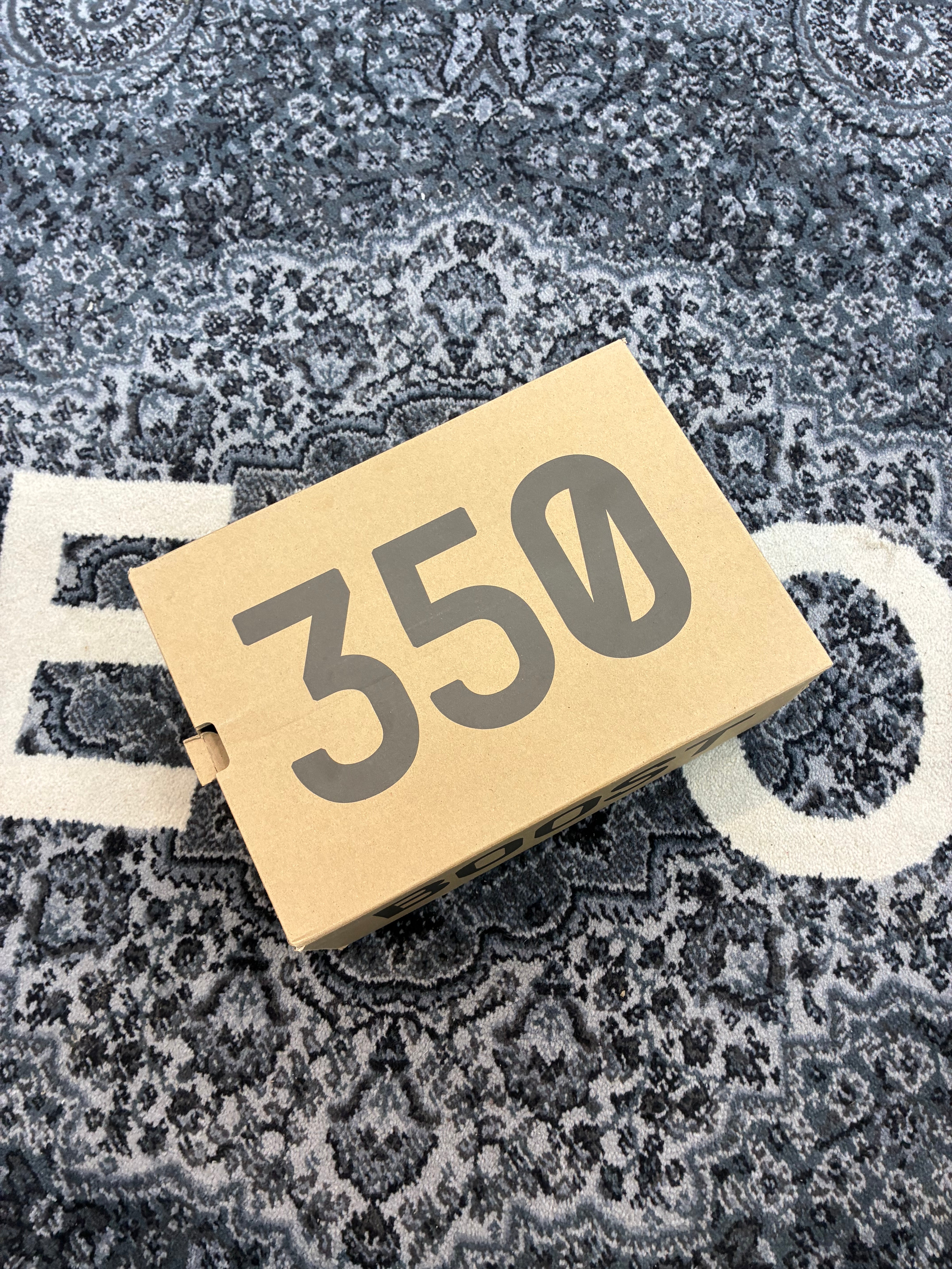 Yeezy 350 “Onyx”