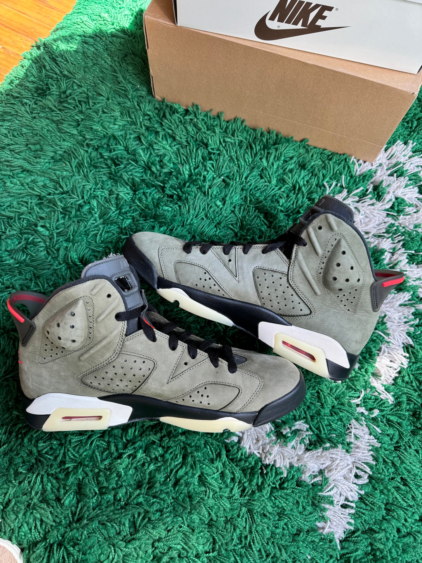 Jordan 6 x Travis Scott “Olive”