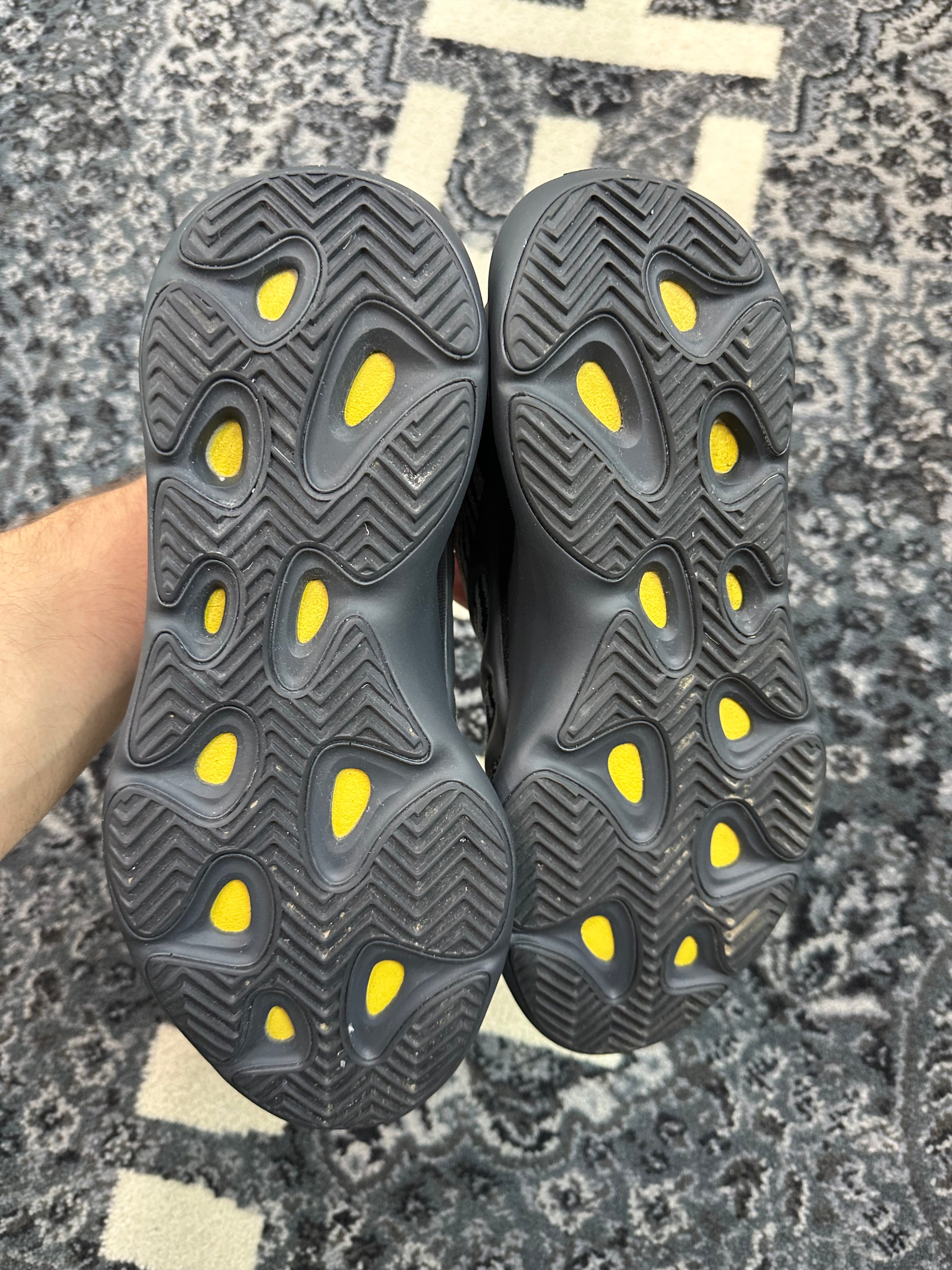 Yeezy 700 “Dark Glow”