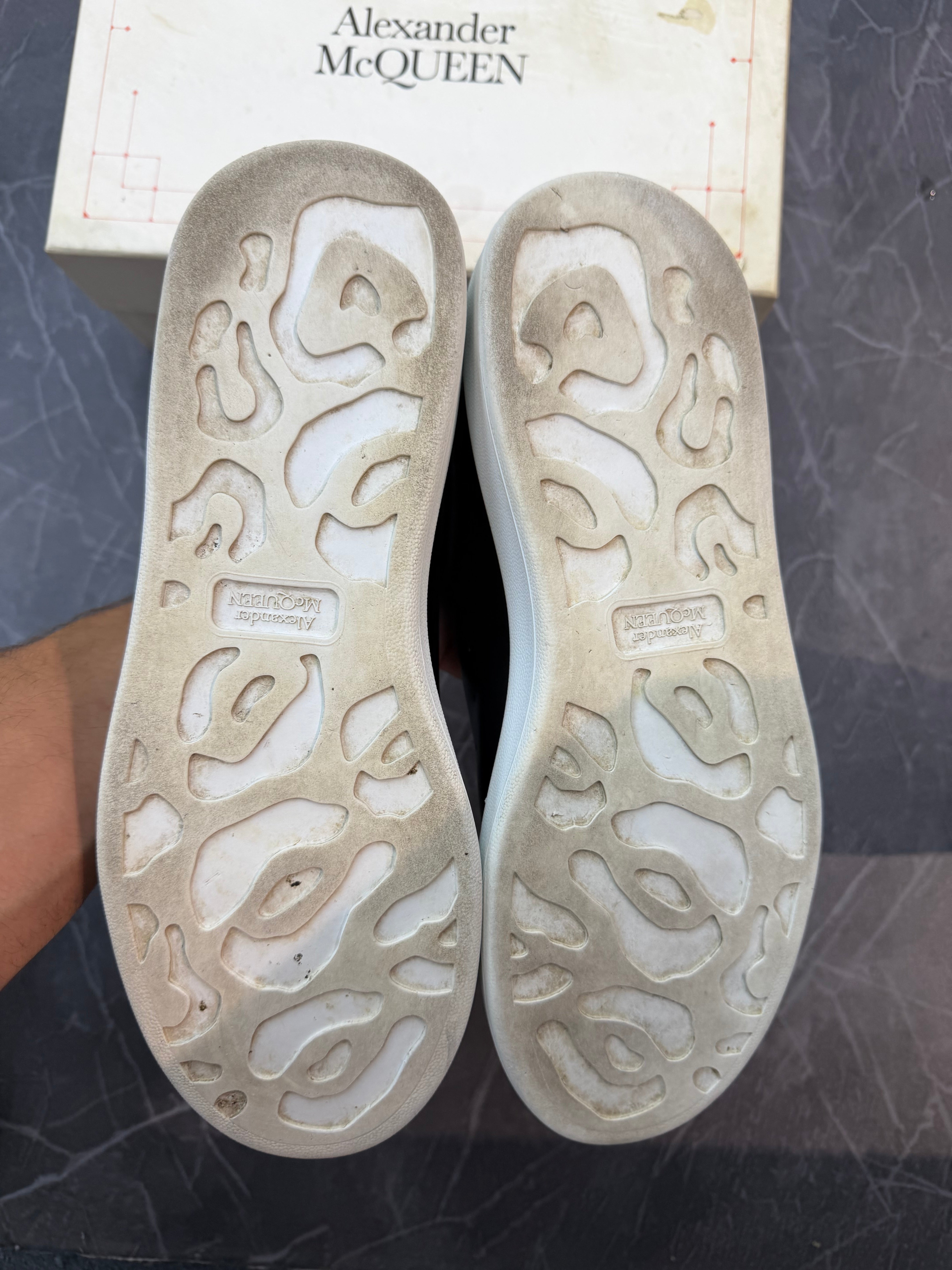 Alexander Mcqueen Low “Black White”