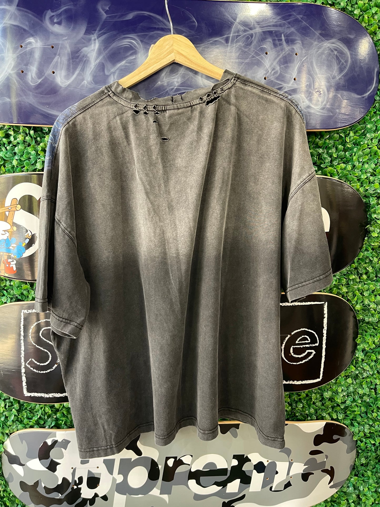 Vale Kiss Tee “Black”