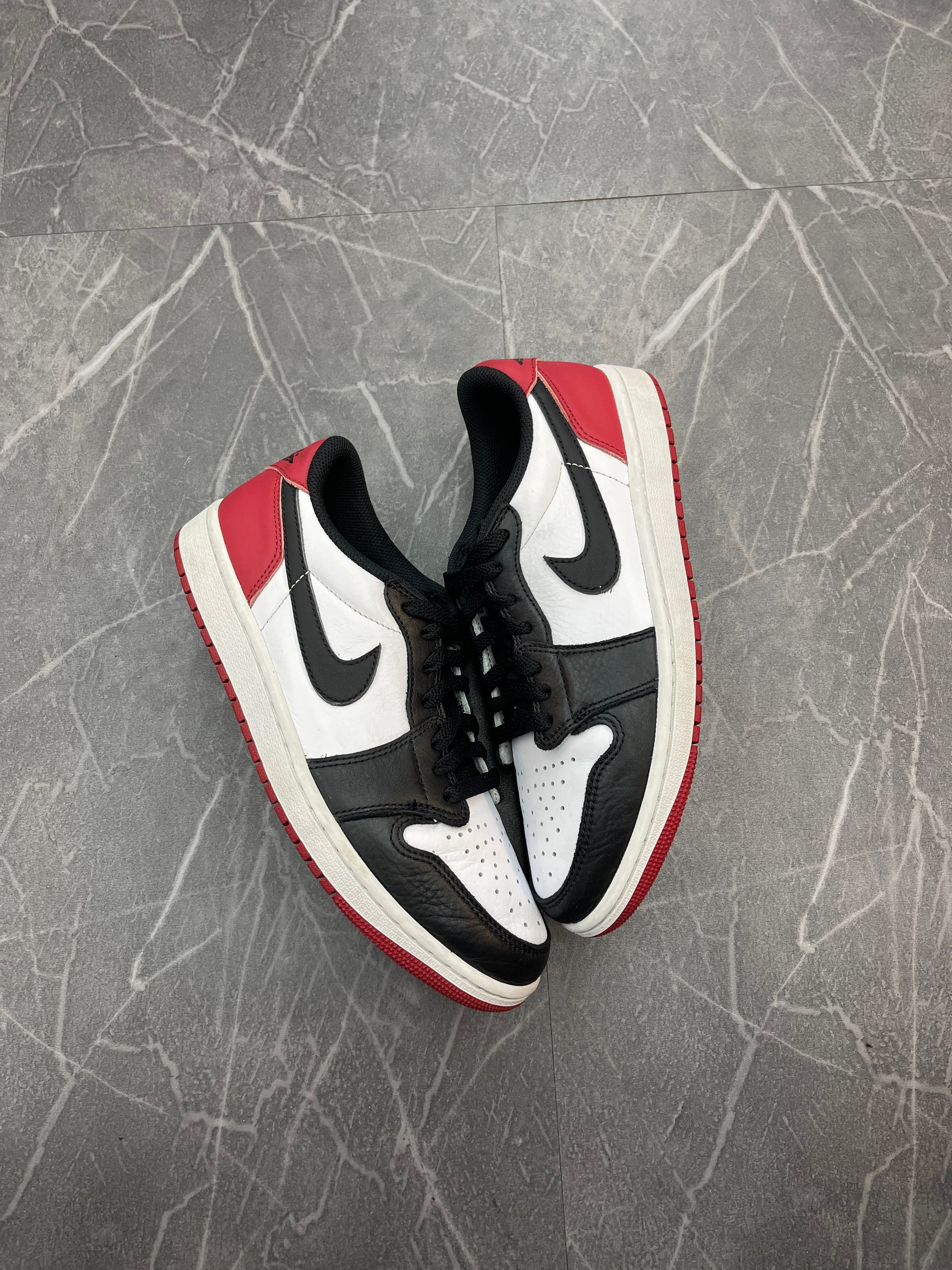 Jordan 1 Low “Black Toe”