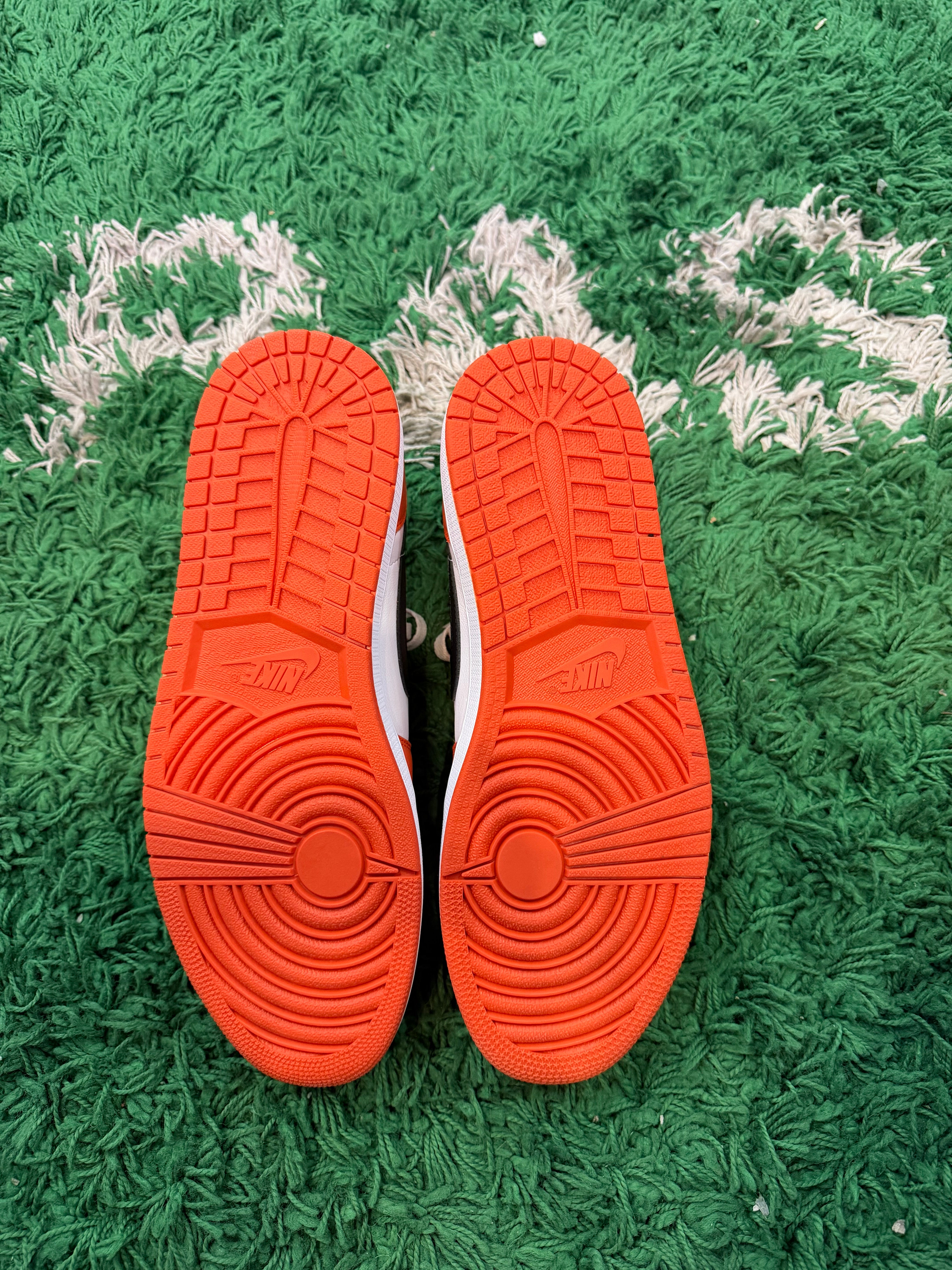 Jordan 1 Low “Starfish”