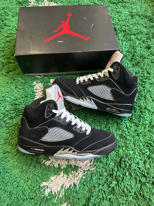 Jordan 5 “Black Metallic Reimagined”