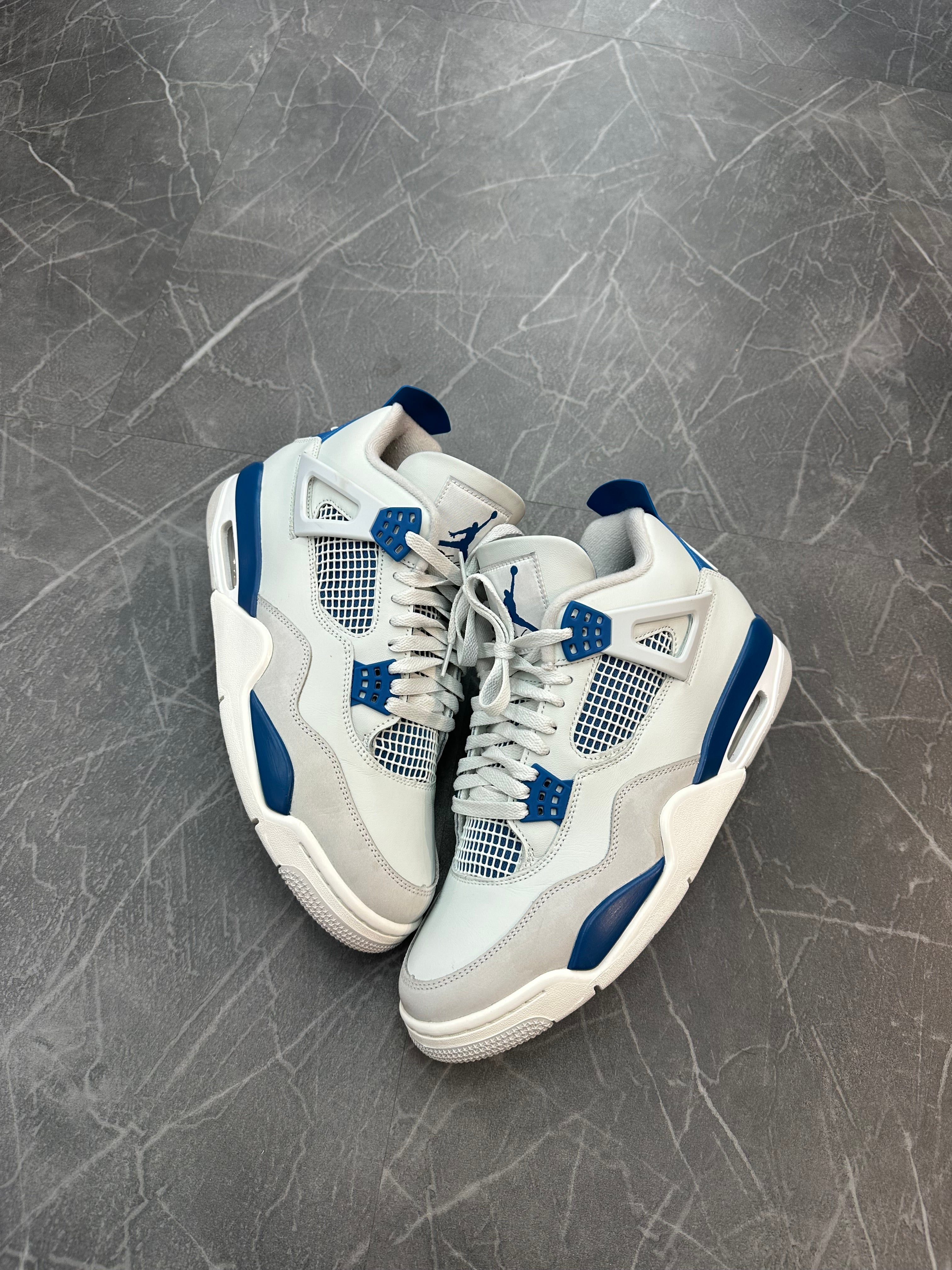 Jordan 4 “Military Blue”